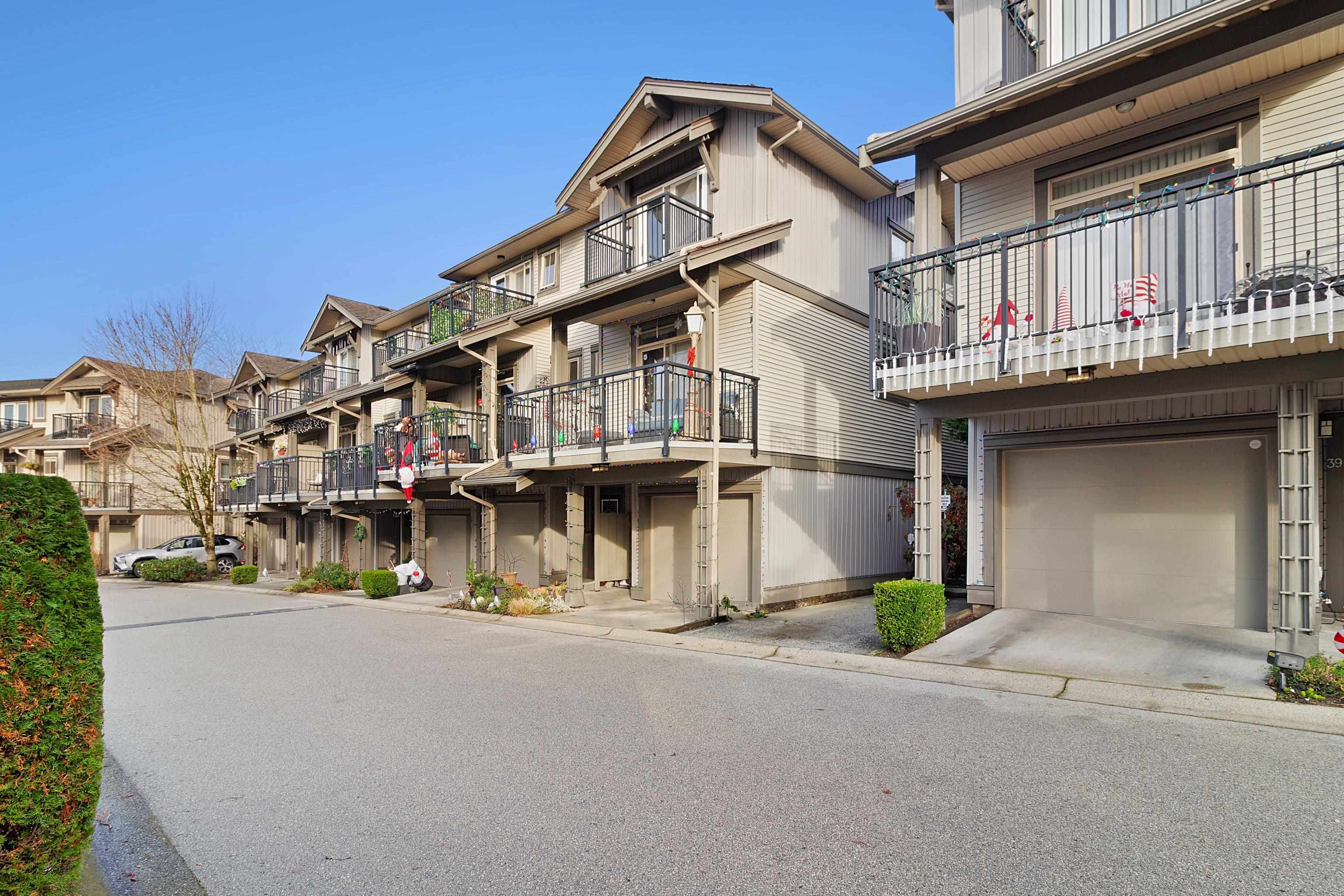 40 - 20326 68 Avenue, Langley