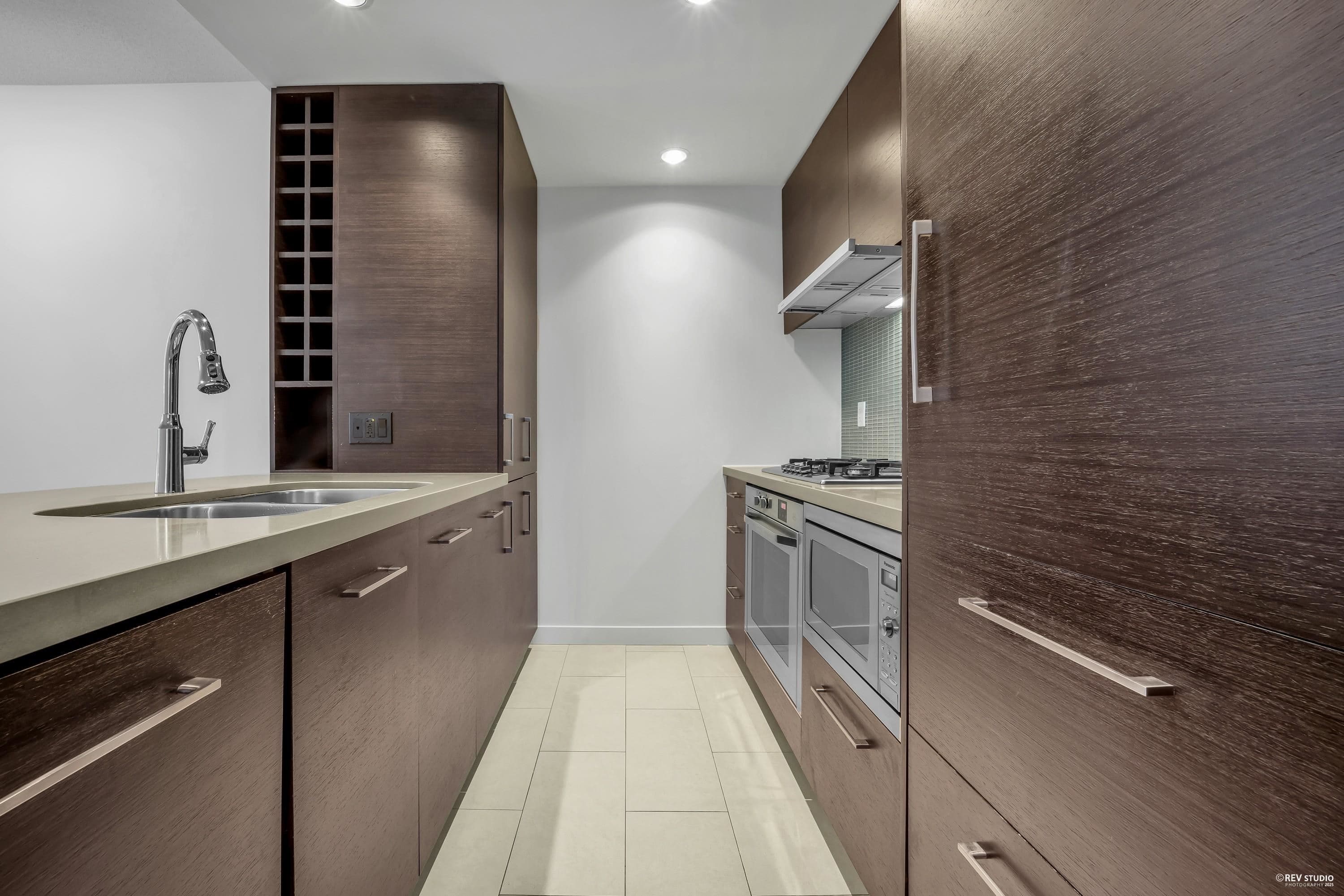 1002 - 833 Homer Street, Vancouver, V6B 0H4 — photo 4