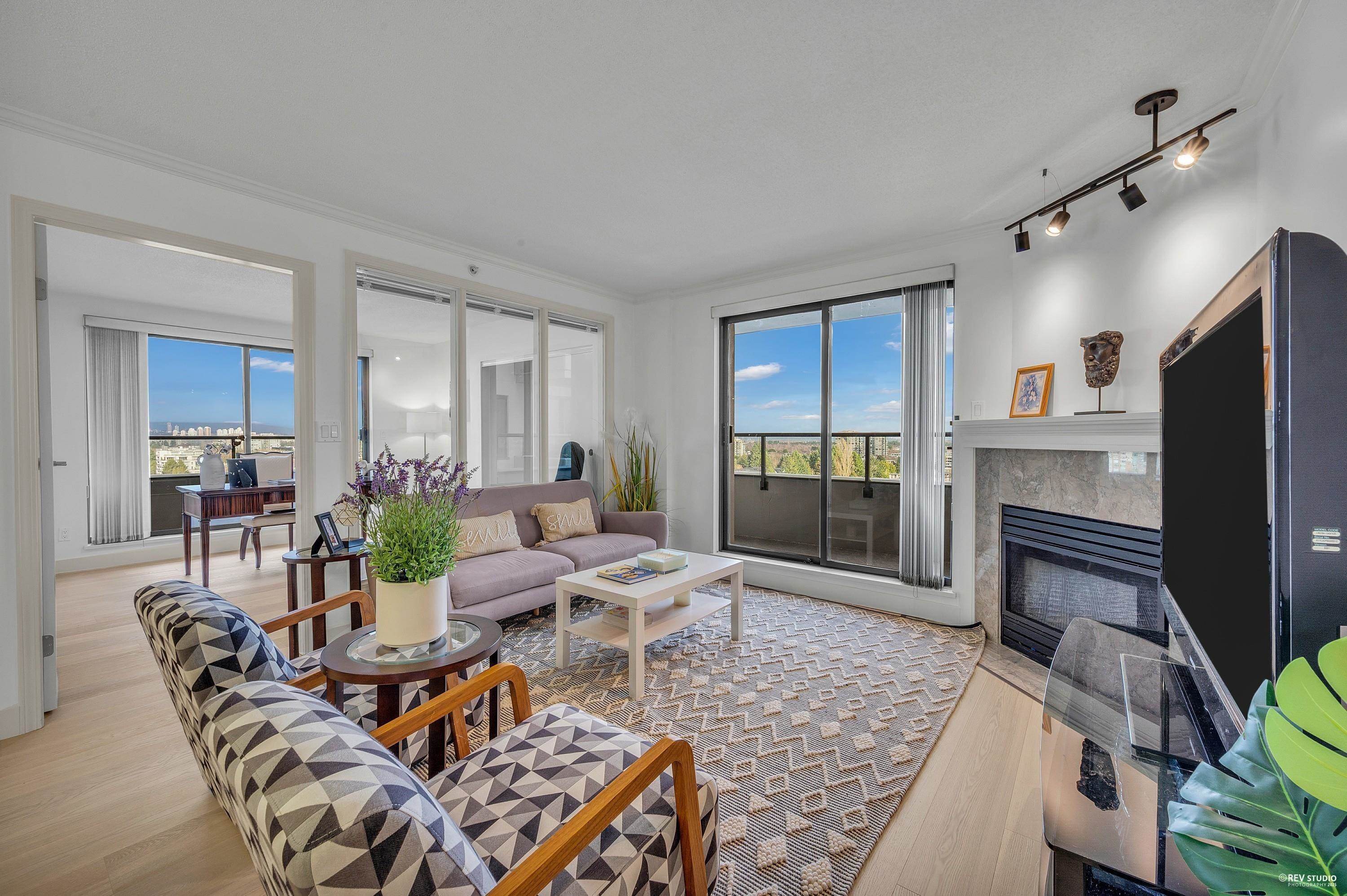 1503 - 6611 Cooney Road, Richmond, V6Y 4C5 — photo 1