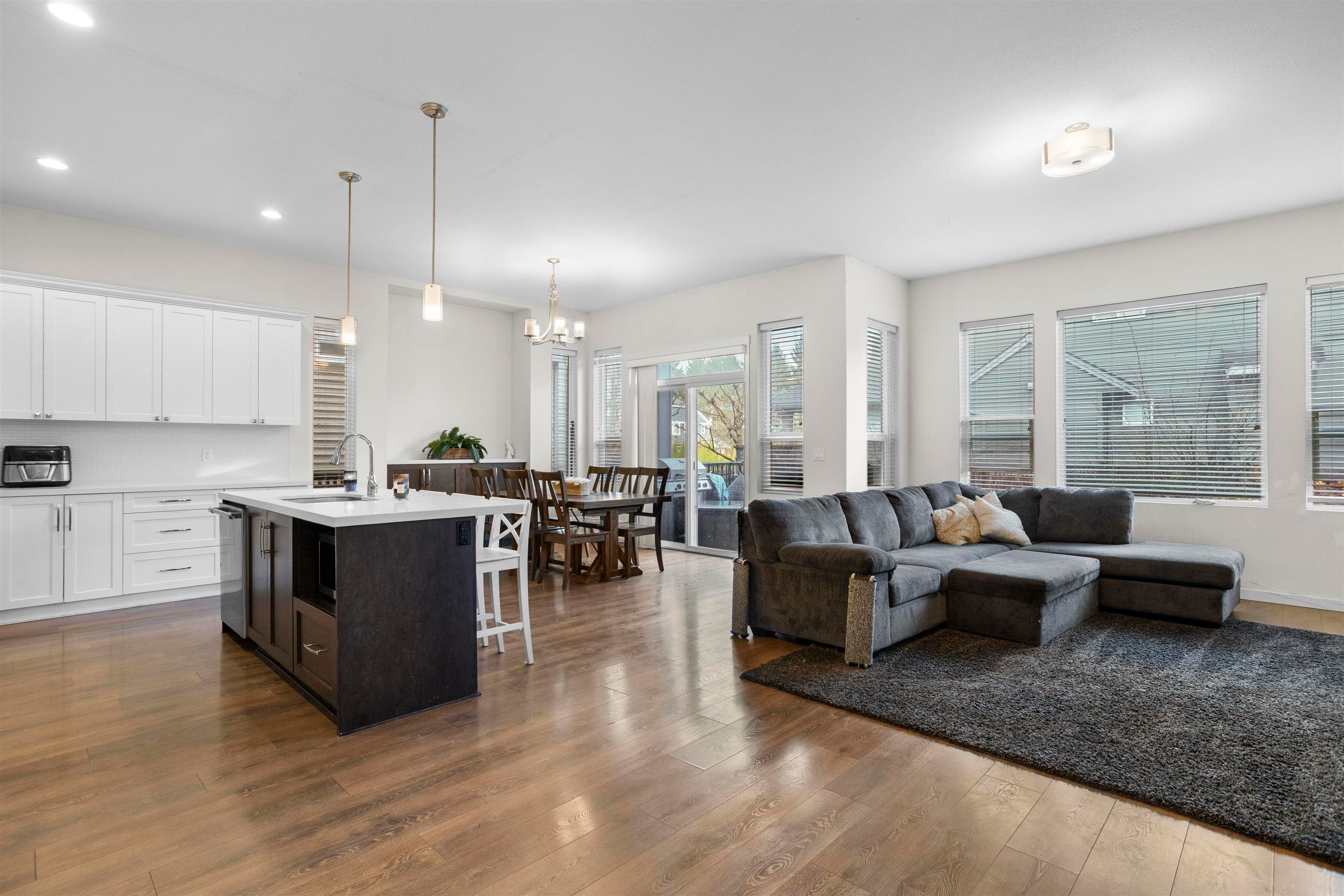 27557 27a Avenue, Langley, V4W 0C4 — photo 4