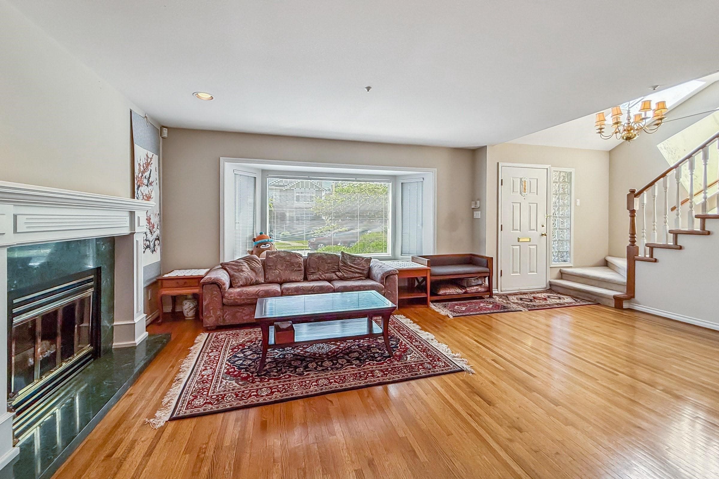2755 W 20th Avenue, Vancouver, V6L 1H1 — photo 2