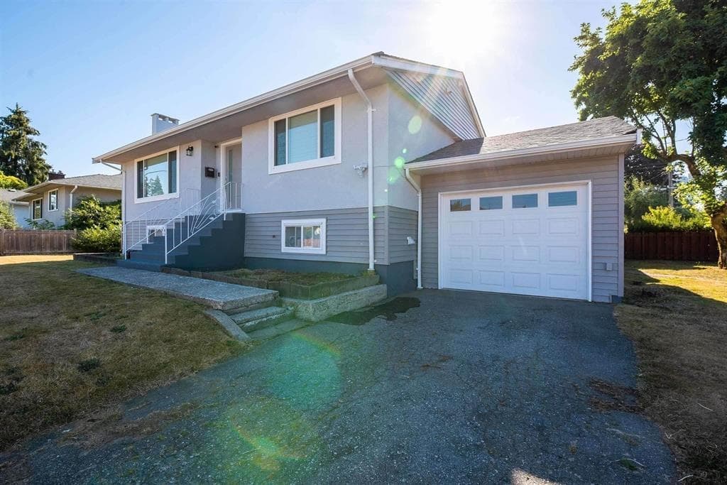 7406 Imperial Street, Burnaby