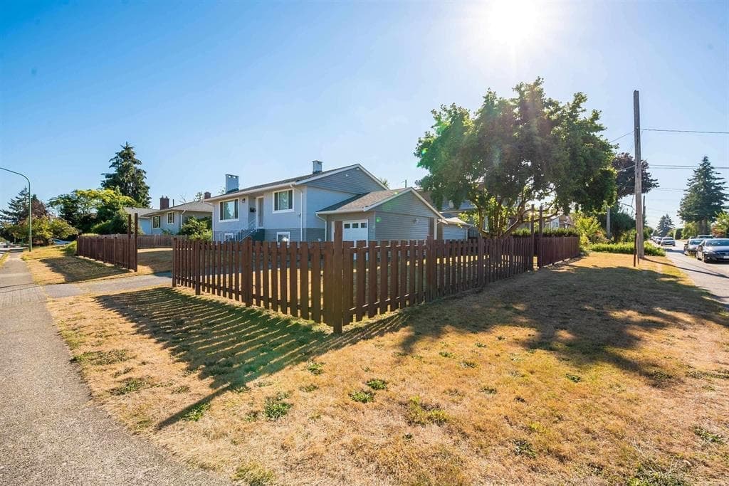 7406 Imperial Street, Burnaby, V5E 1N9 — photo 5