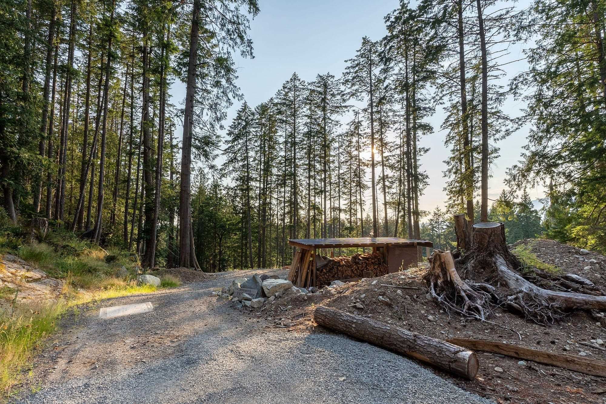 1701 Joan Audrey Lane, Bowen Island, V0N 1G2 — photo 2