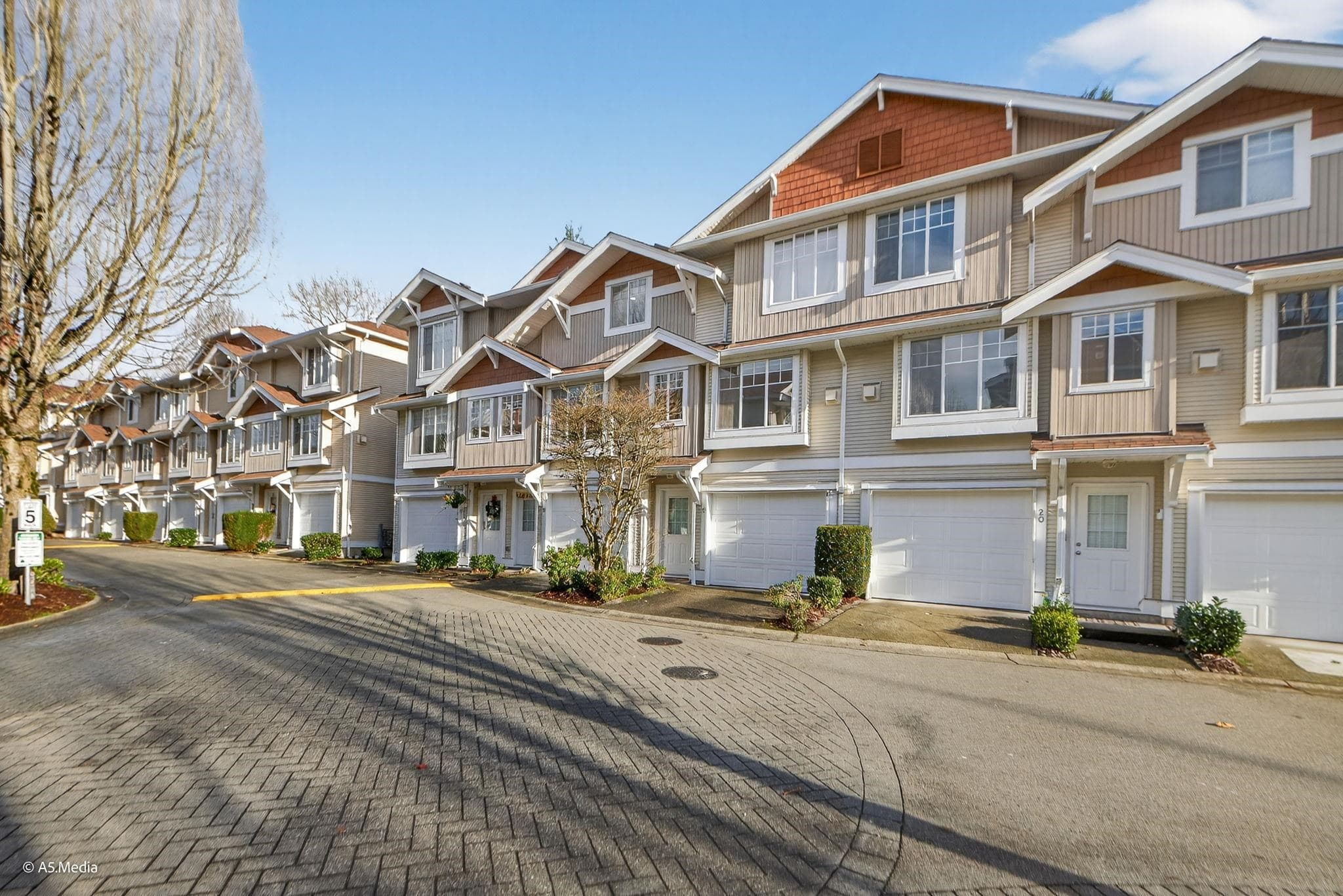 18 - 12110 75a Avenue, Surrey, V3W 1M1 — photo 2
