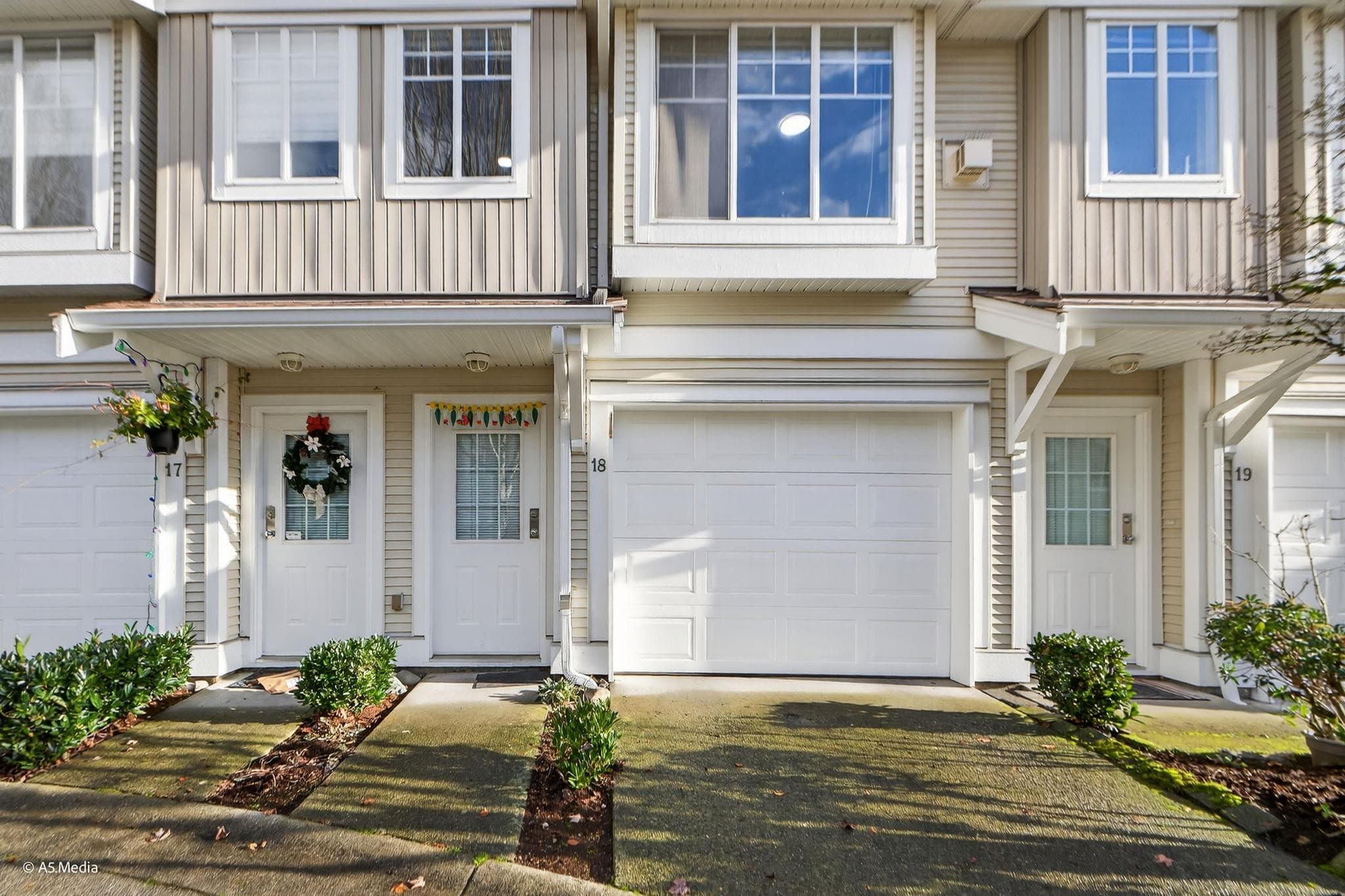 18 - 12110 75a Avenue, Surrey, V3W 1M1 — photo 4
