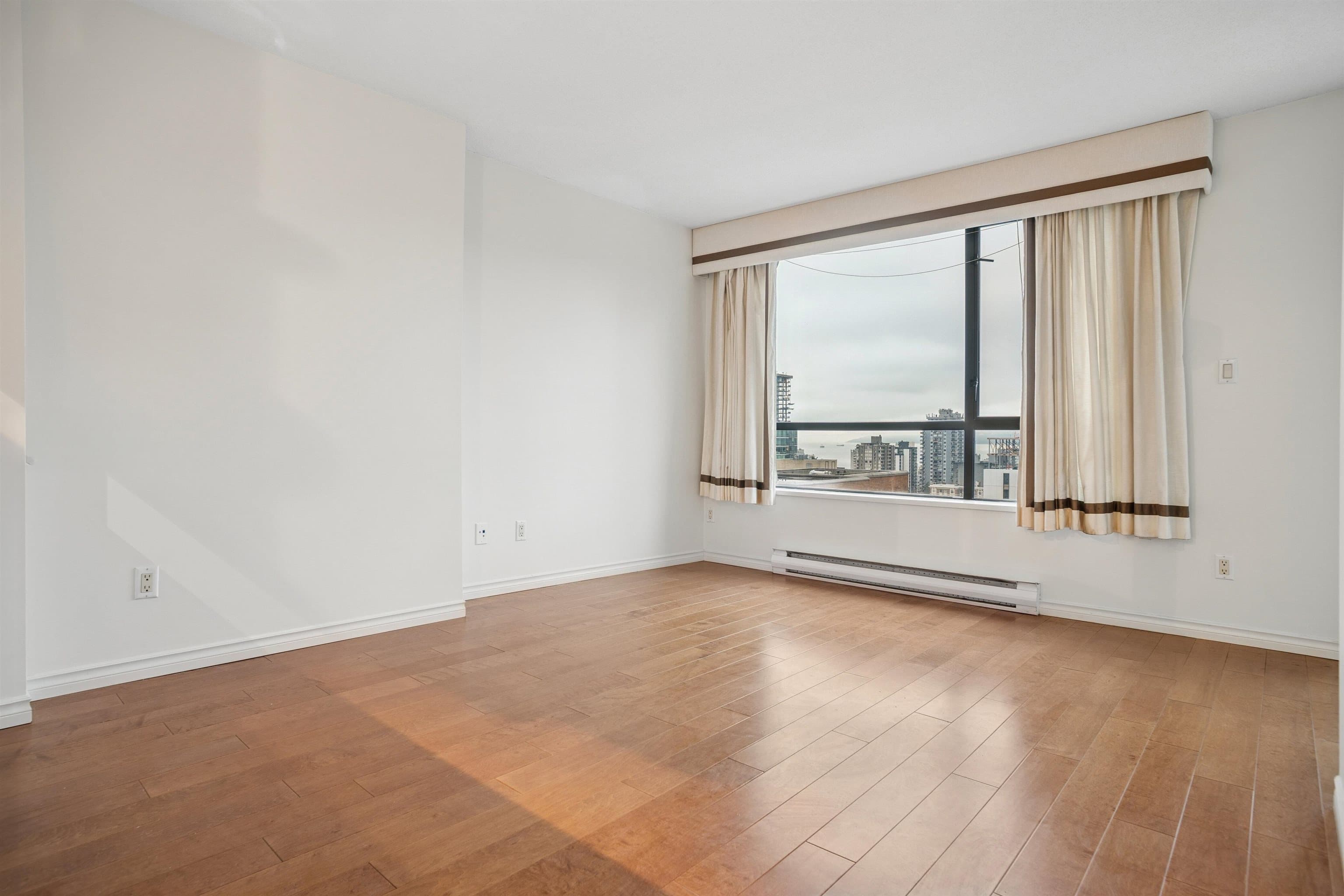 2409 - 1189 Howe Street, Vancouver, V6Z 2X4 — photo 2