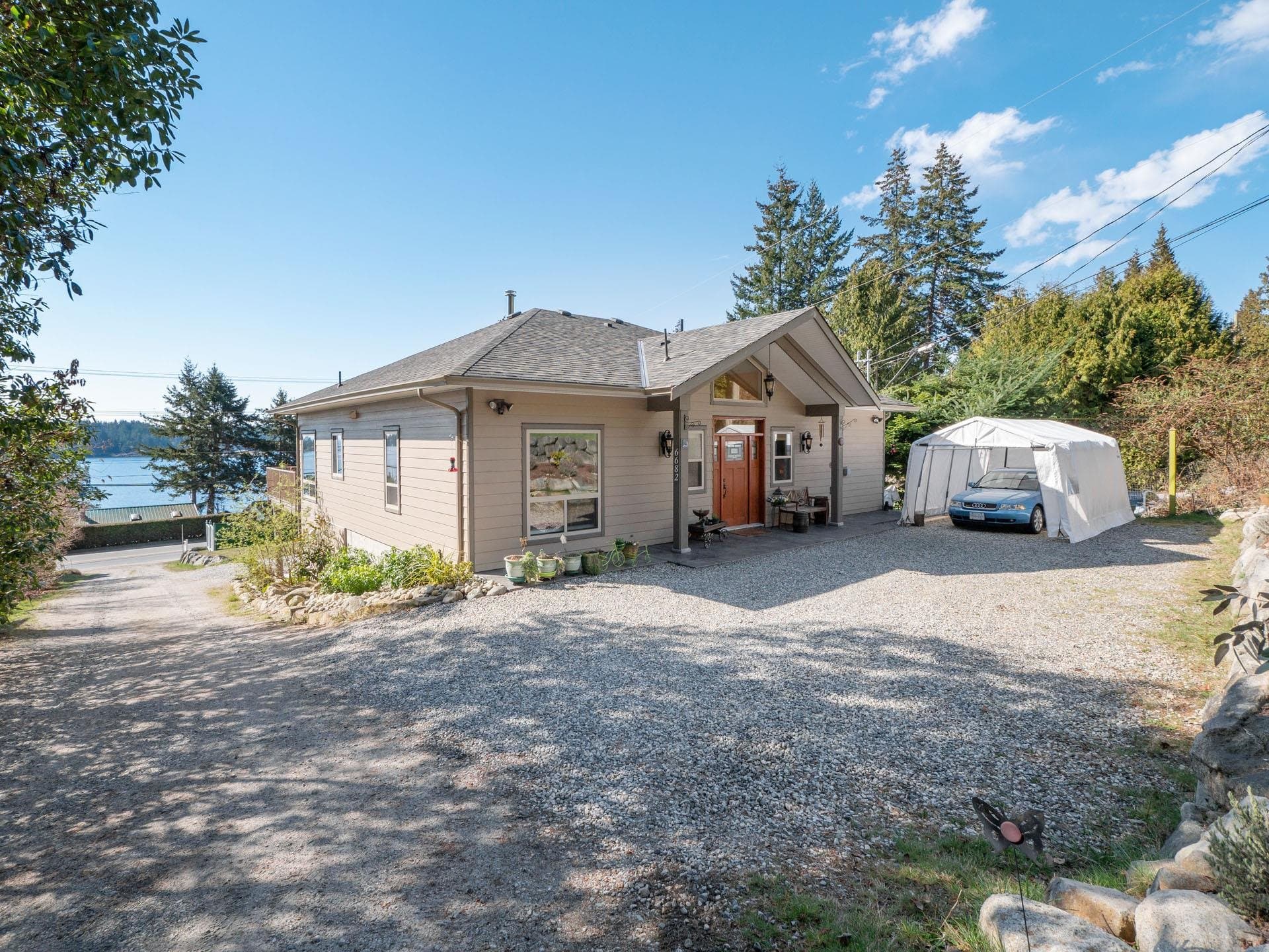 6682 Sunshine Coast Highway, Sechelt, V0N 3A8 — photo 3