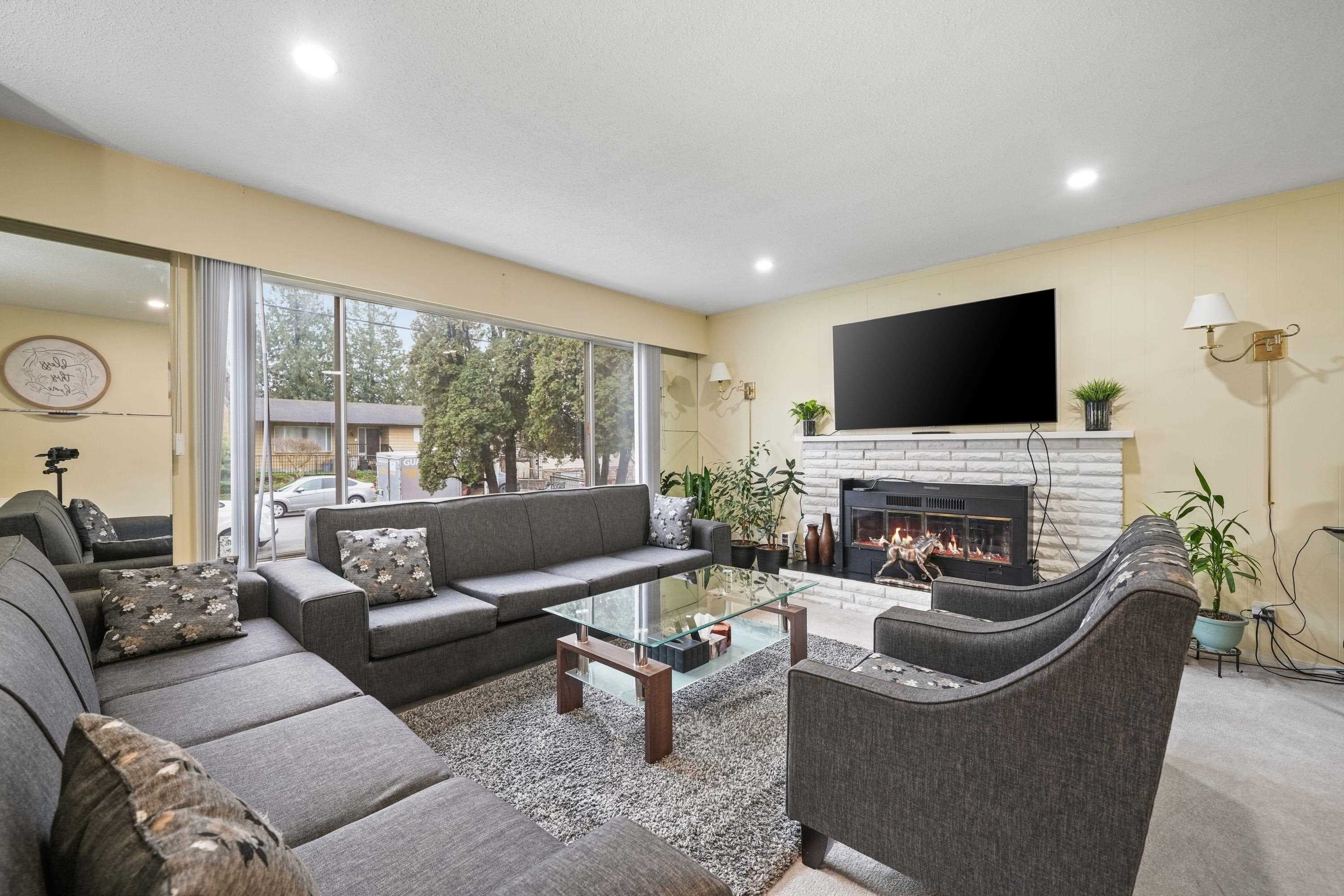 11735 94a Avenue, Delta, V4C 3S4 — photo 3