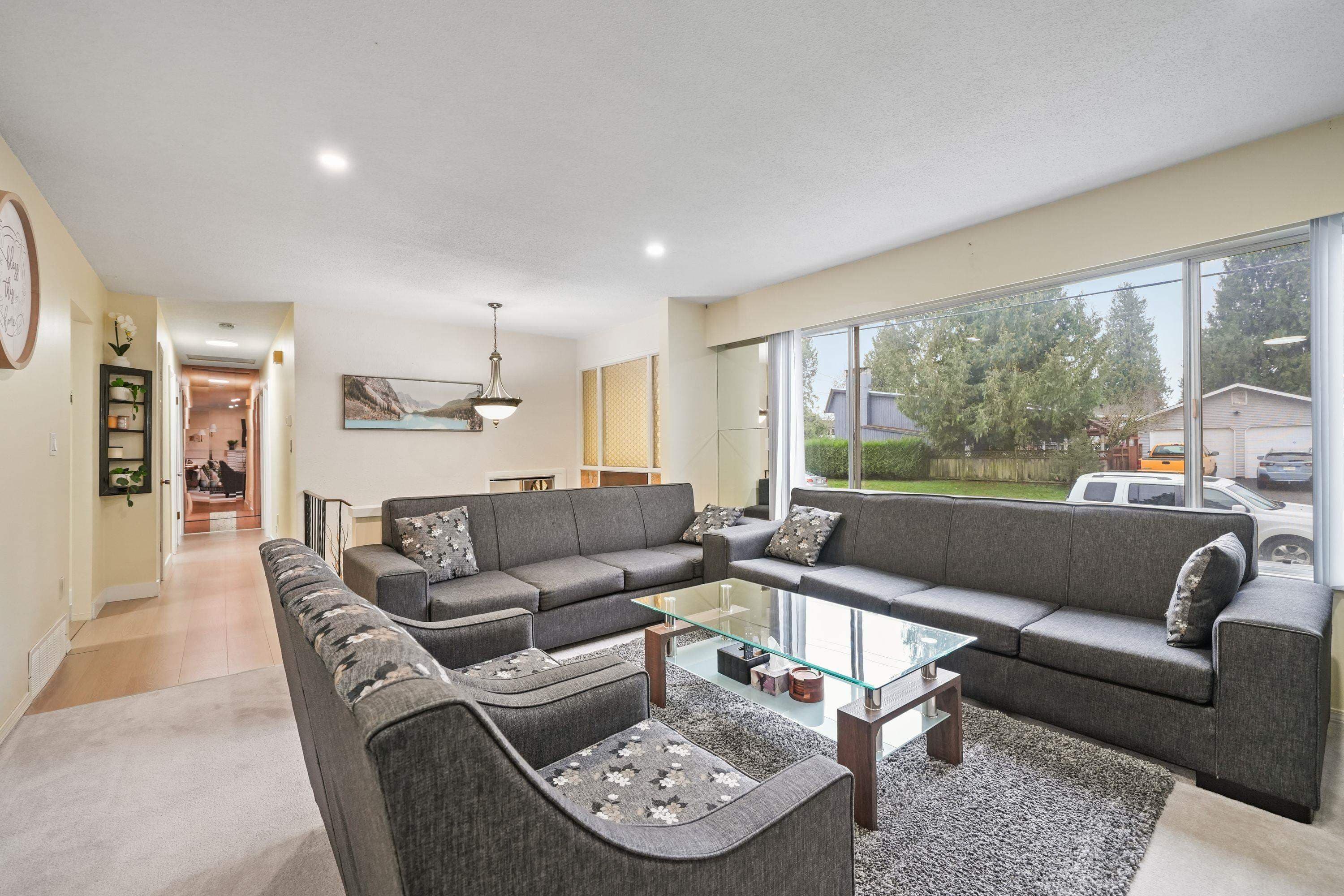 11735 94a Avenue, Delta, V4C 3S4 — photo 4
