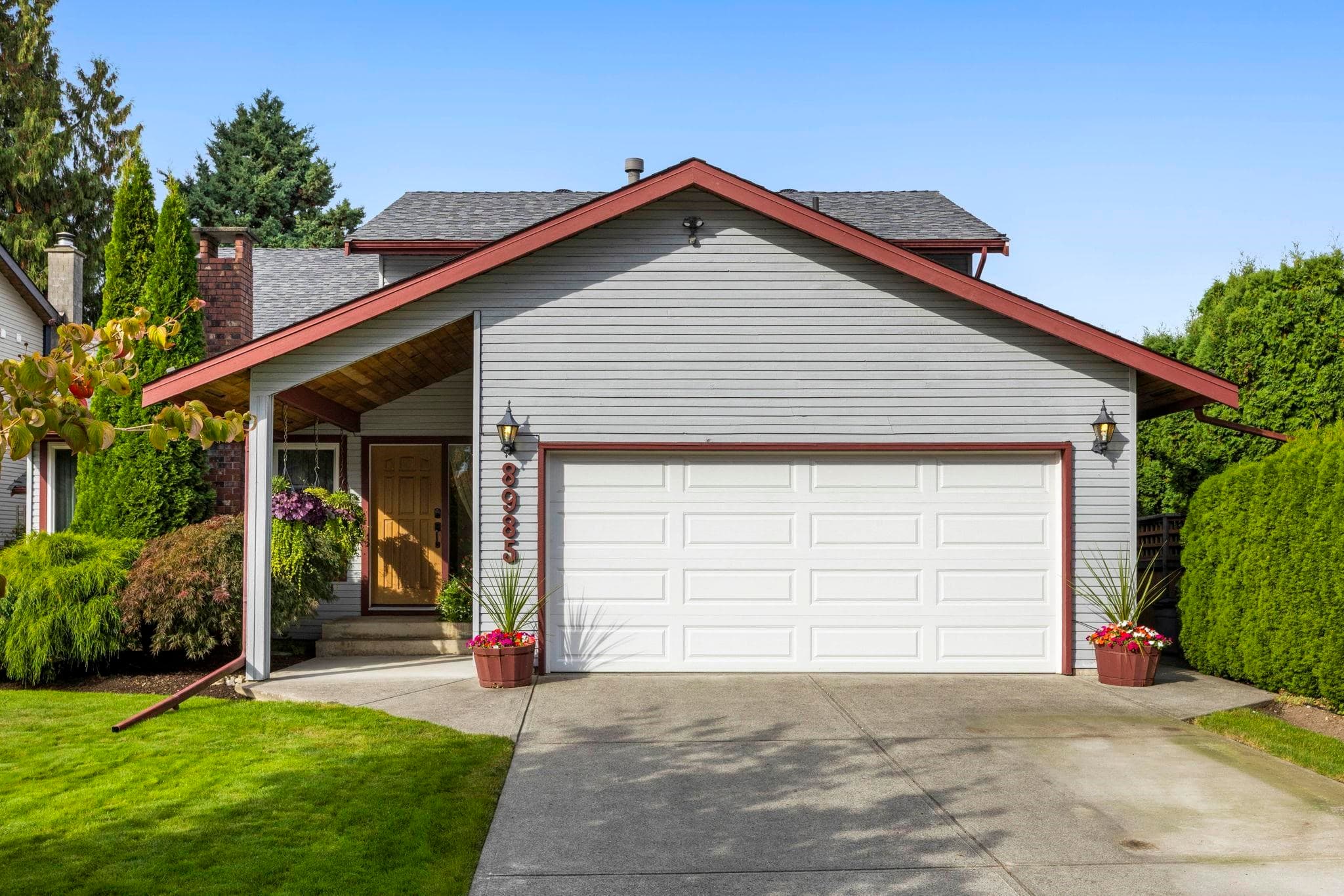 8985 145 Street, Surrey, V3R 7J6 — photo 2