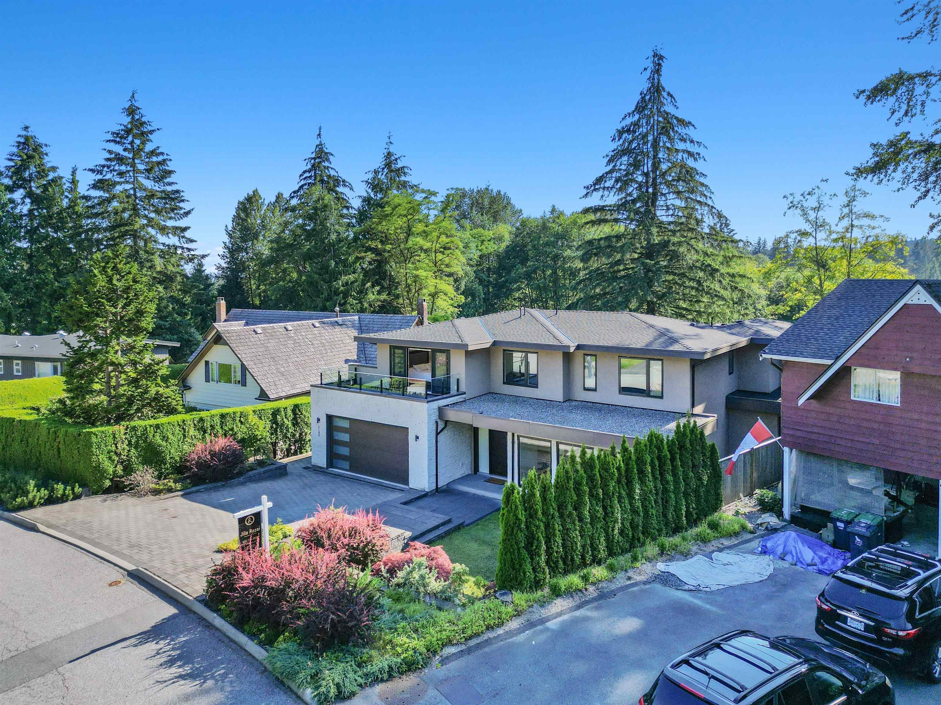 5199 Cliffridge Avenue, North Vancouver, V7R 3V2 — photo 3