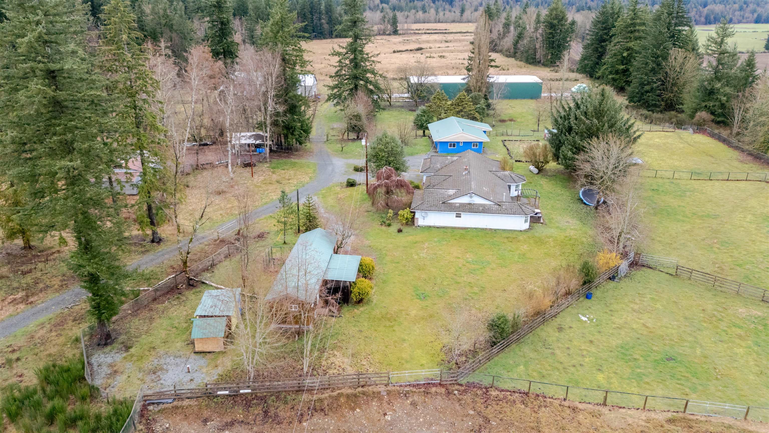 40895 Henderson Road, Columbia Valley