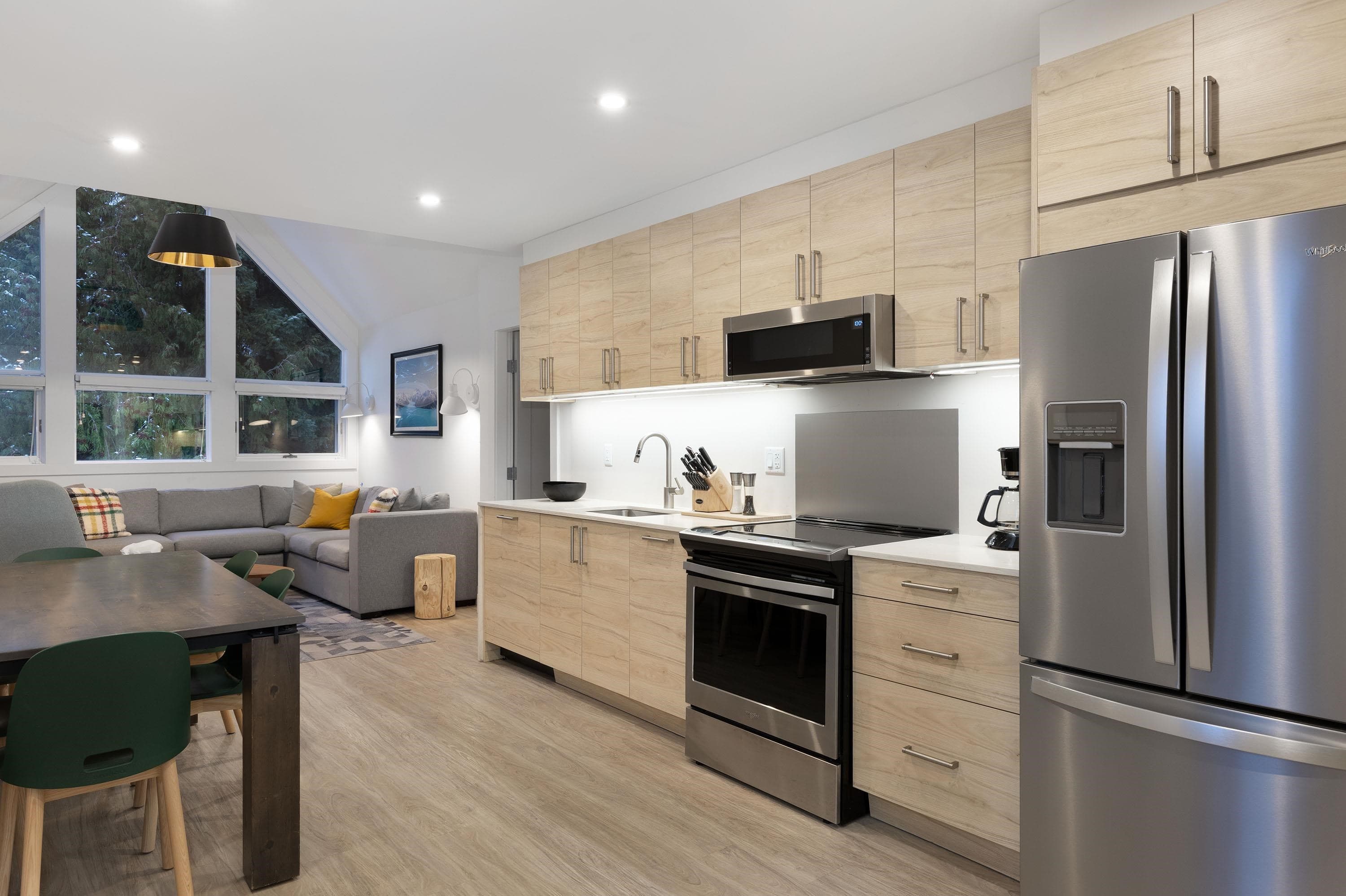 302 - 4365 Northlands Boulevard, Whistler, V8E 1C4 — photo 2