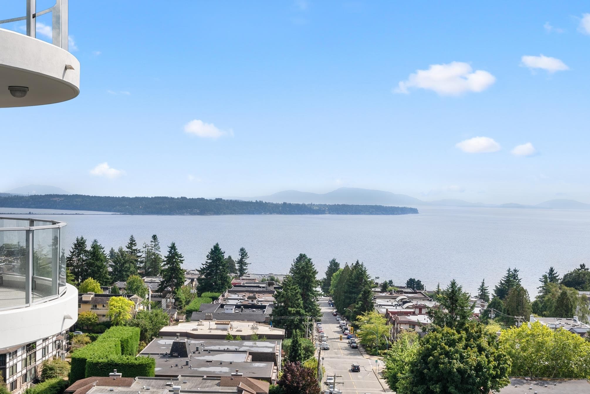 1102 - 1500 Martin Street, White Rock