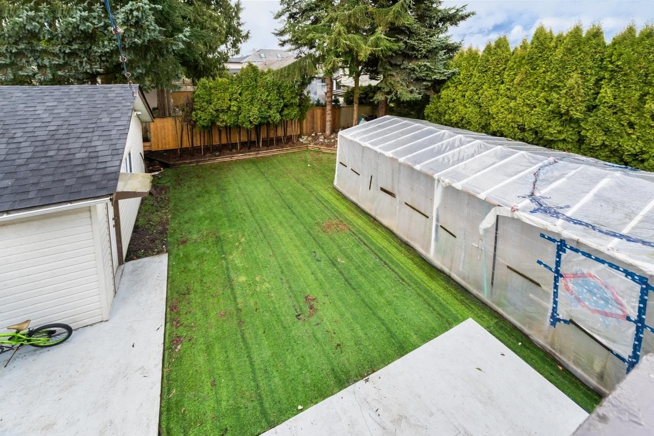 10785 155a Street, Surrey, V3R 9X5 — photo 2