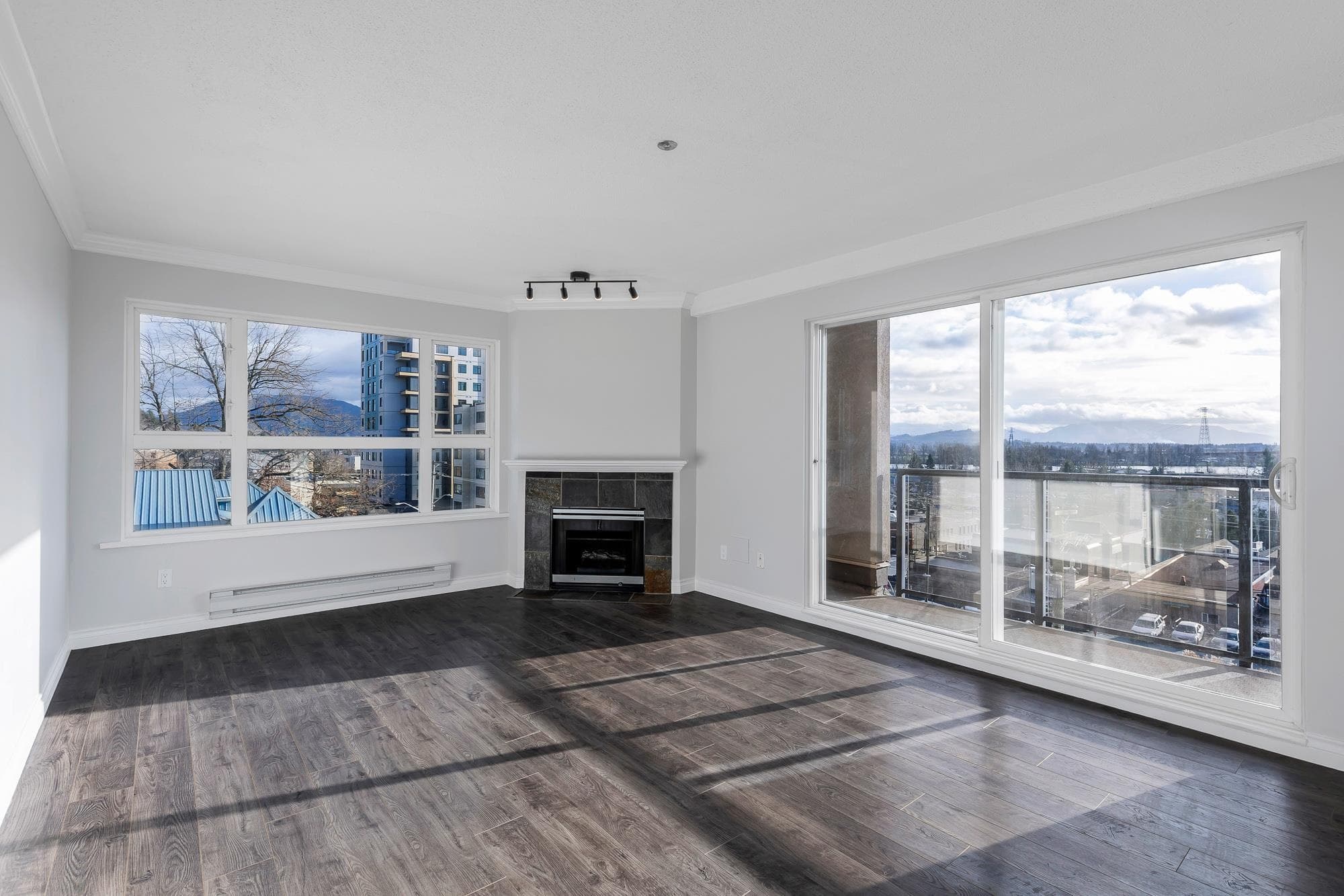 313 - 33165 2nd Avenue, Mission, V2V 6T8 — photo 1