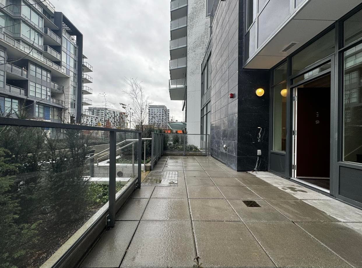 TH2 - 8555 Capstan Way, Richmond, V6X 0W1 — photo 3