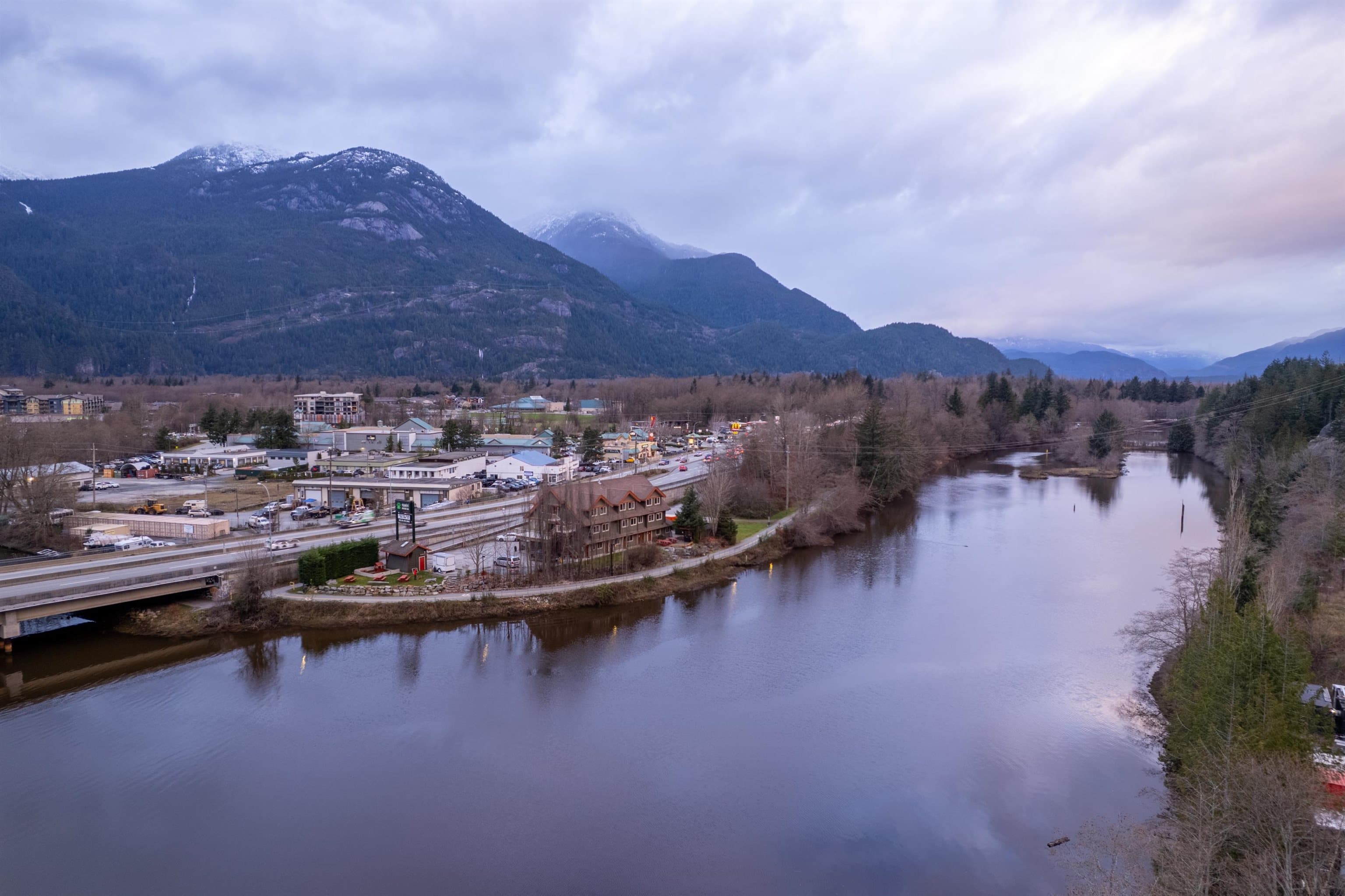 609 - 1504 Scott Crescent, Squamish, V0N 3G0 — photo 2