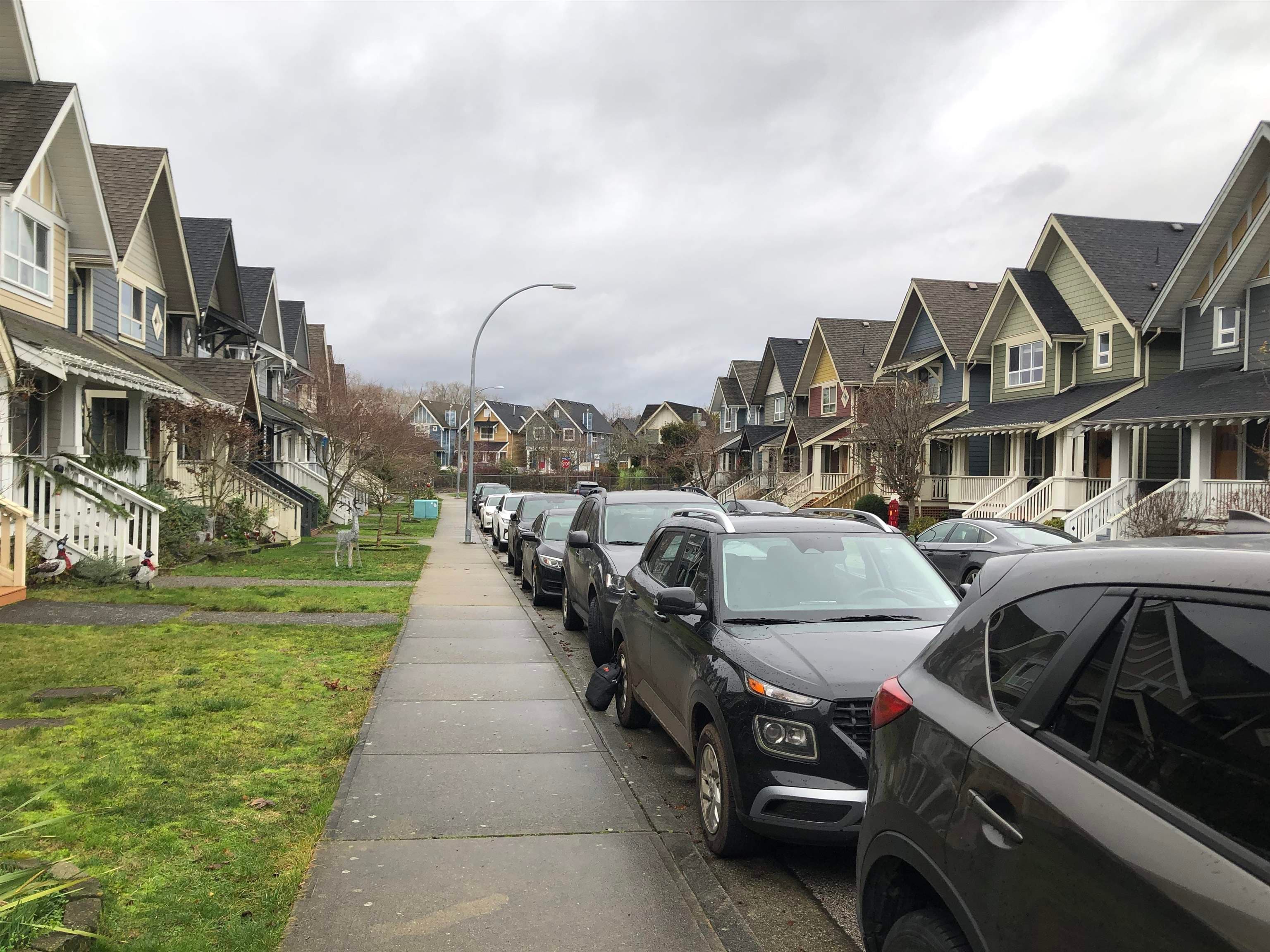 252 Jensen Street, New Westminster, V3M 0E7 — photo 3