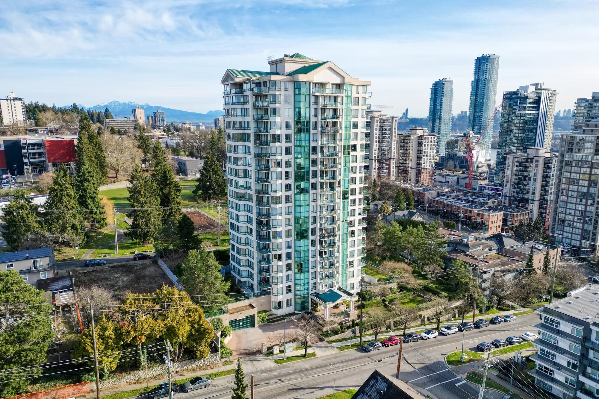 2003 - 121 Tenth Street, New Westminster, V3M 3X7 — photo 1