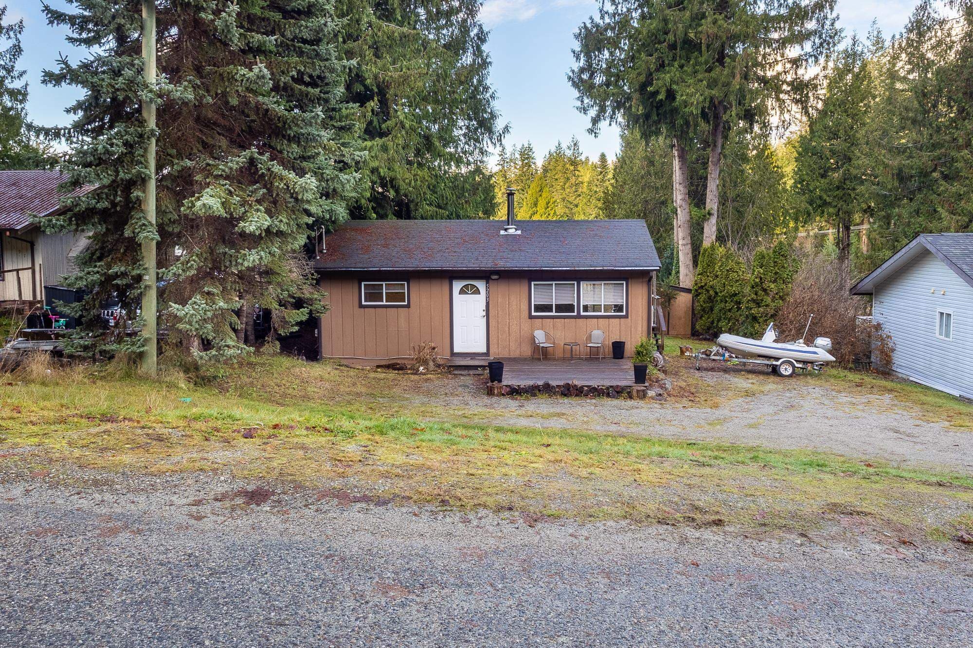 5203 Wesjac Road, Madeira Park