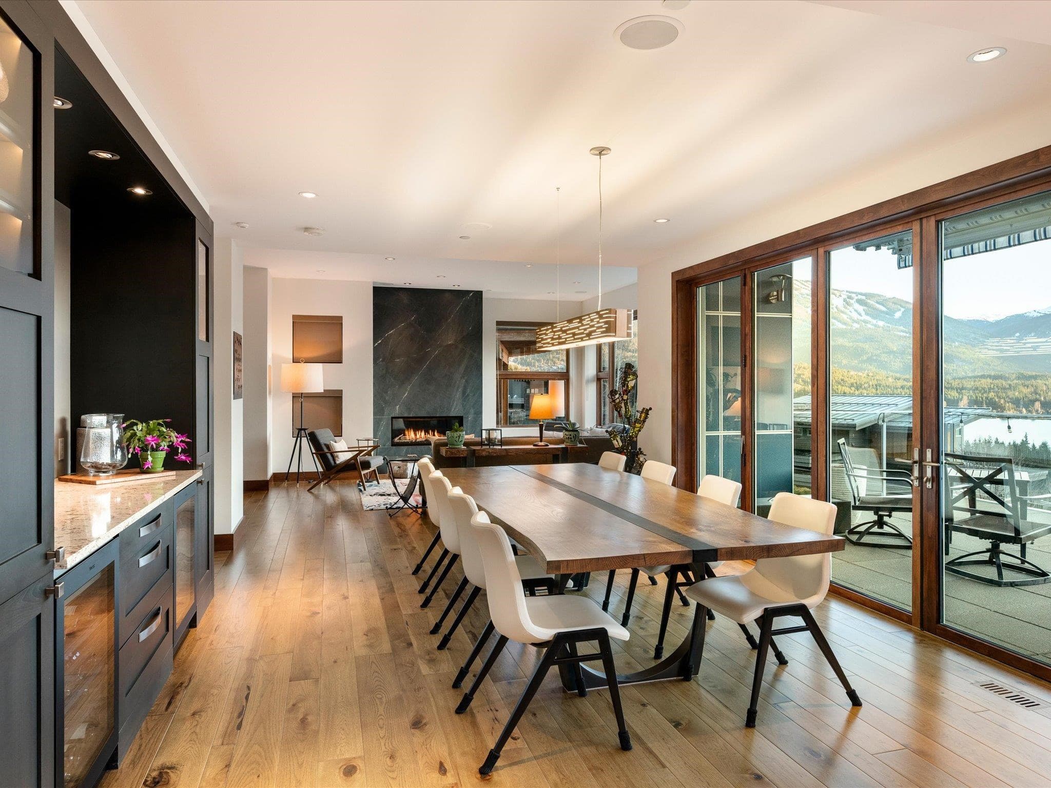 8529 Ashleigh Mcivor Drive, Whistler