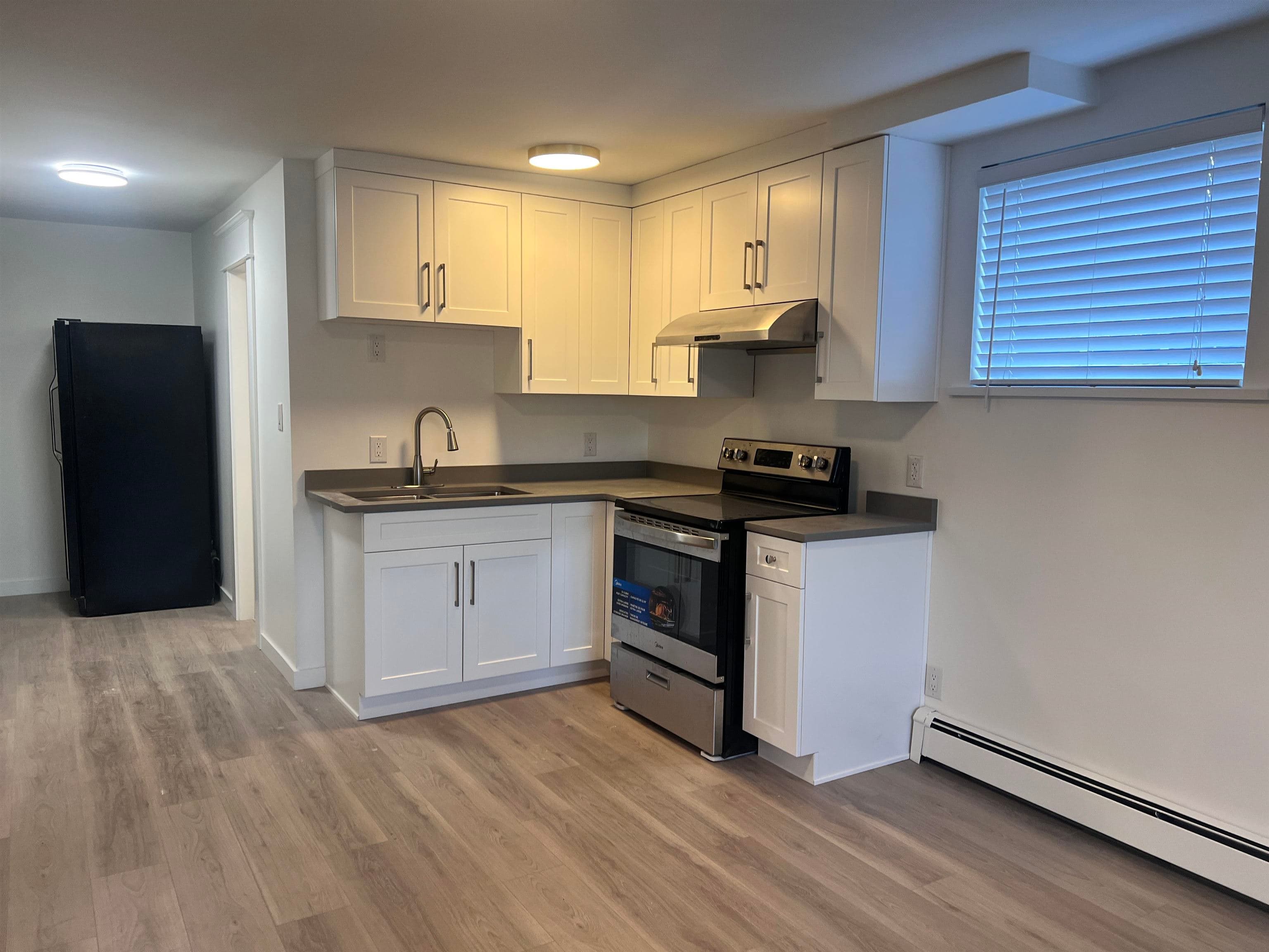 5xx E 9 Street, North Vancouver, V7L 2B5 — photo 3