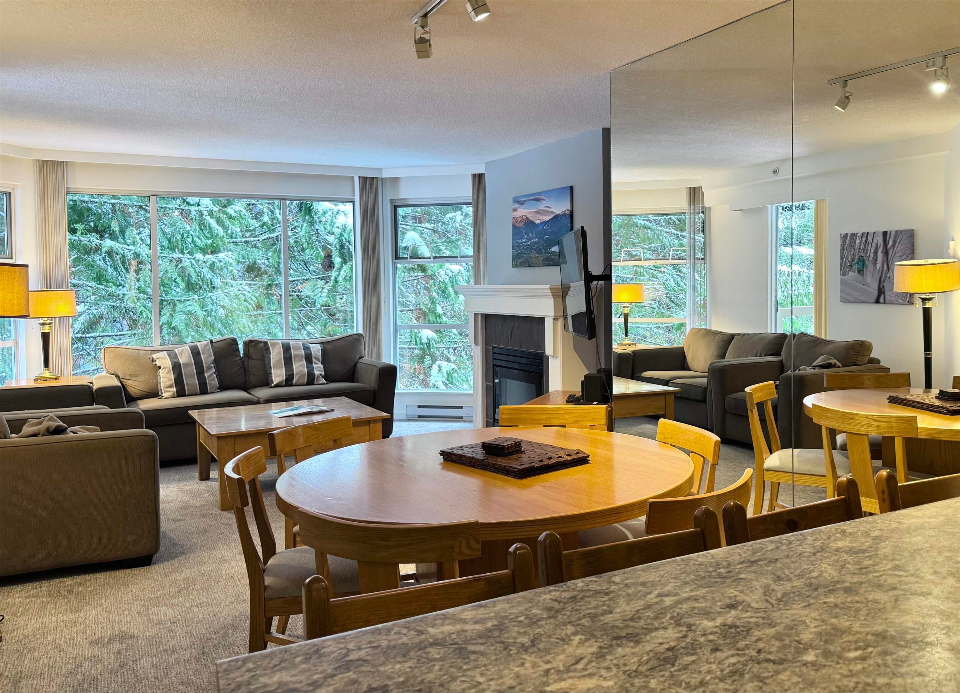 420 w49 - 4910 Spearhead Place, Whistler, V8E 1G1 — photo 1