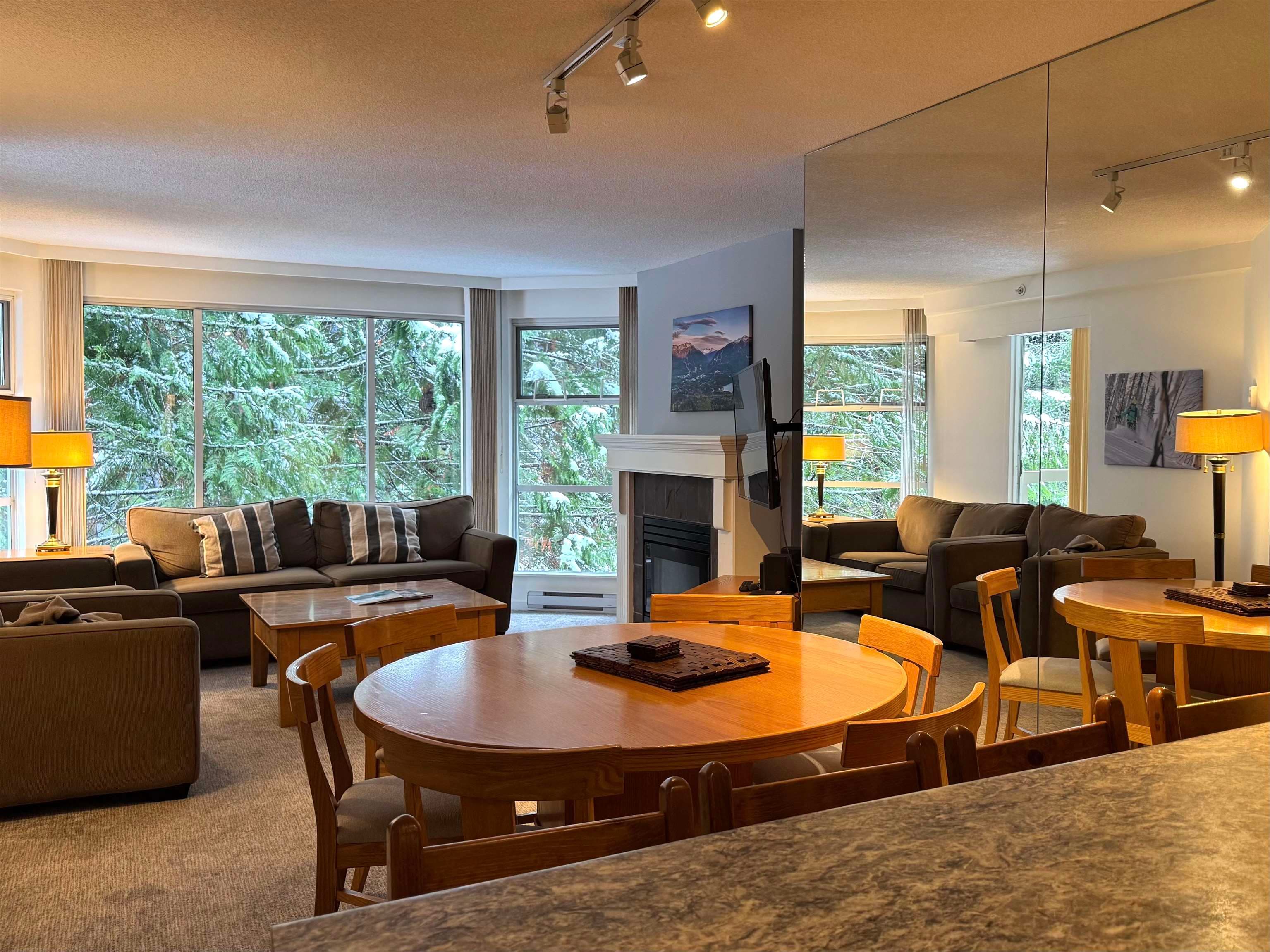 420 w49 - 4910 Spearhead Place, Whistler, V8E 1G1 — photo 4