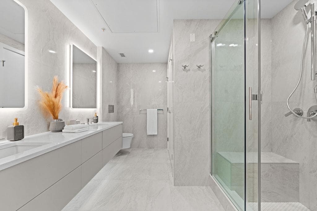 203 - 1331 Marine Drive, West Vancouver, V7T 1B6 — photo 5