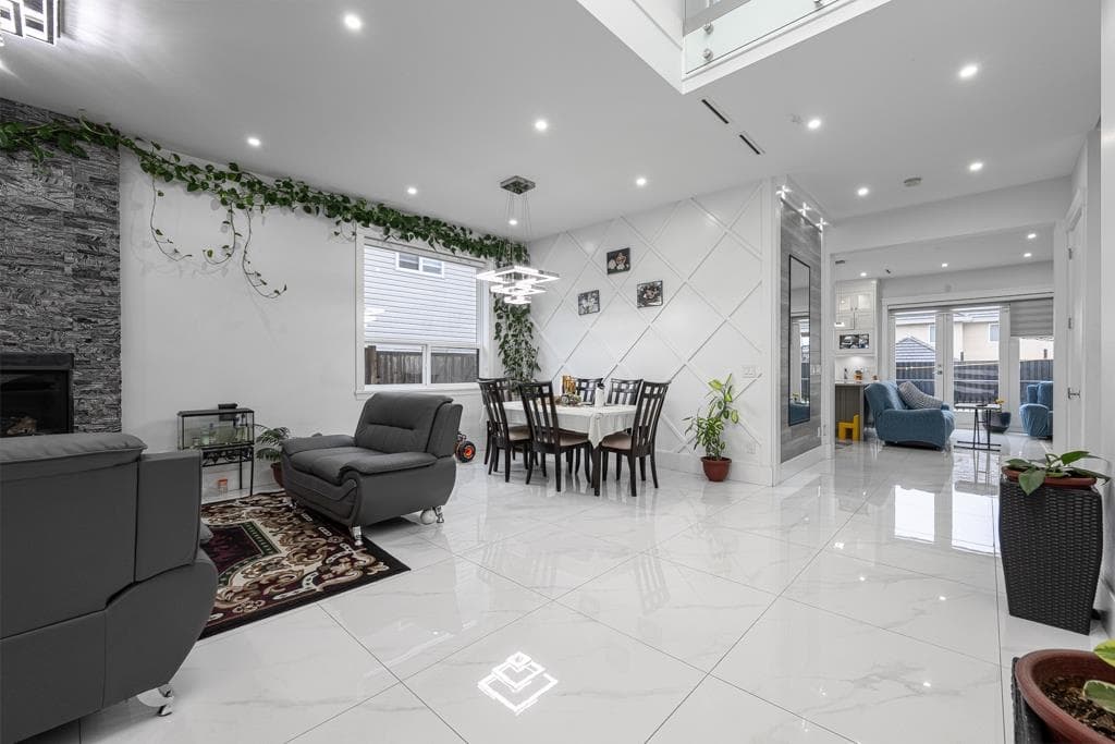 13306 90 Avenue, Surrey, V3V 1C1 — photo 4