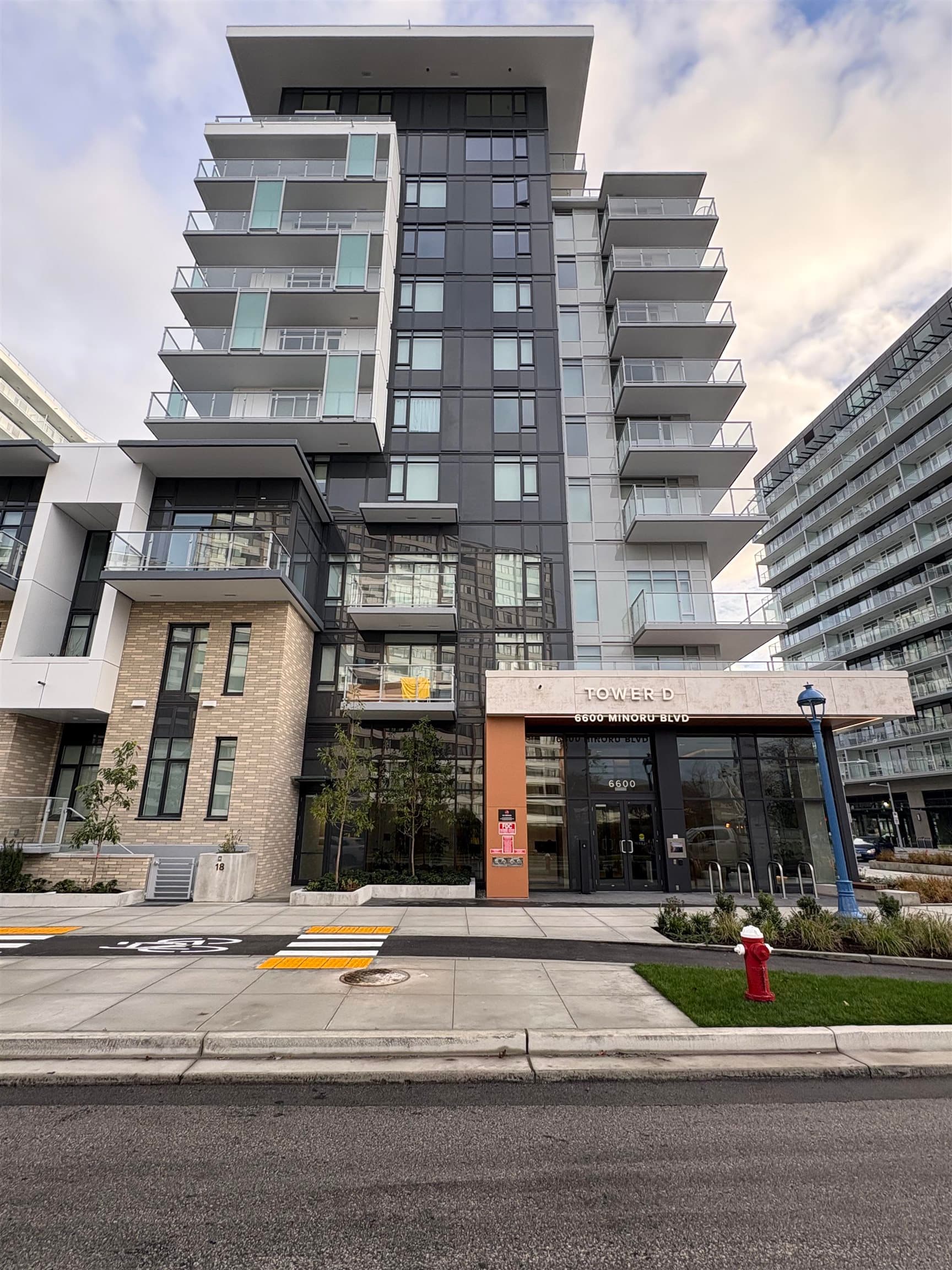 916 - 6600 Minoru Boulevard, Richmond, V6Y 0N3 — photo 1
