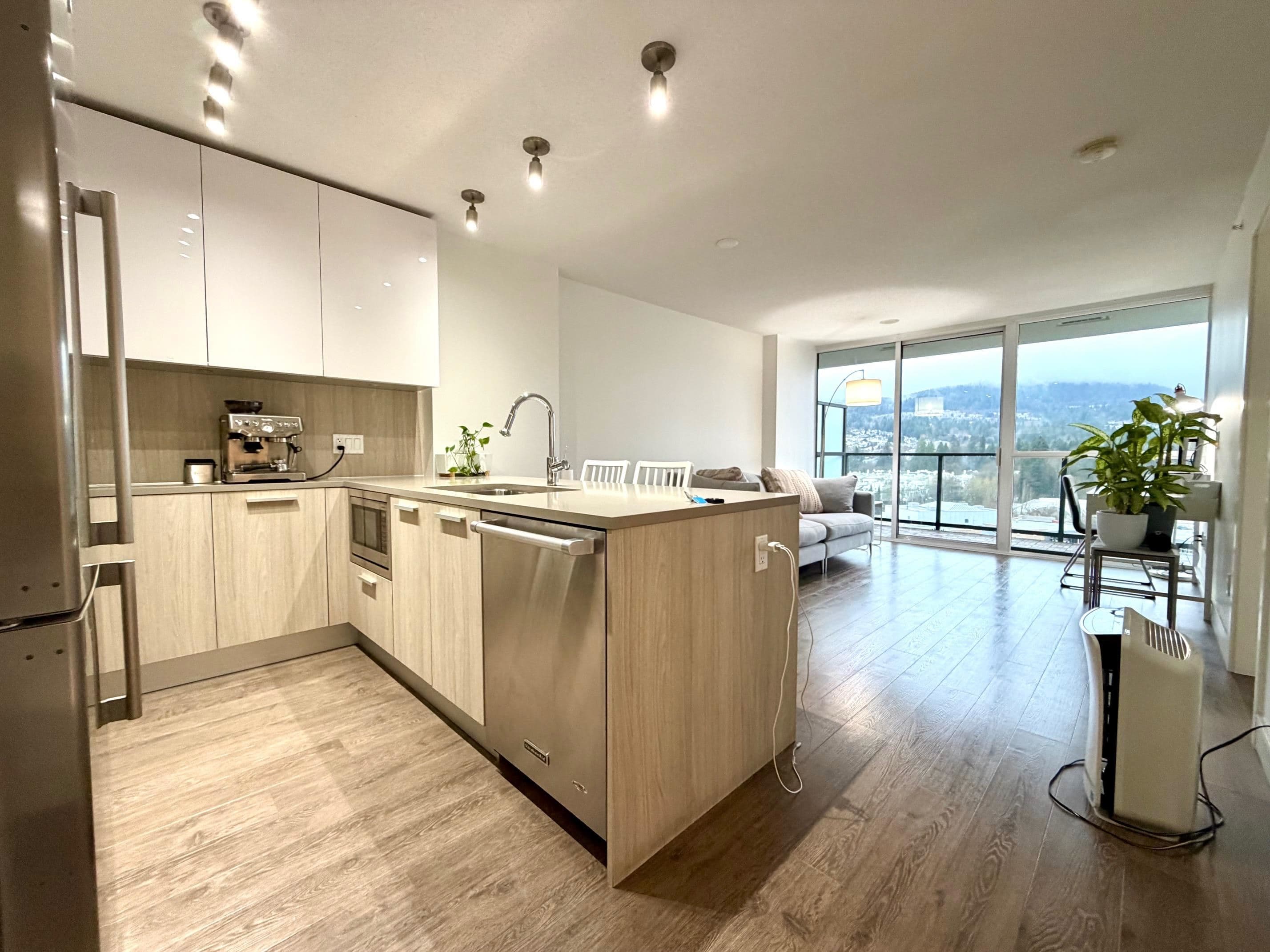 1201 - 3007 Glen Drive, Coquitlam, V3B 0L8 — photo 1