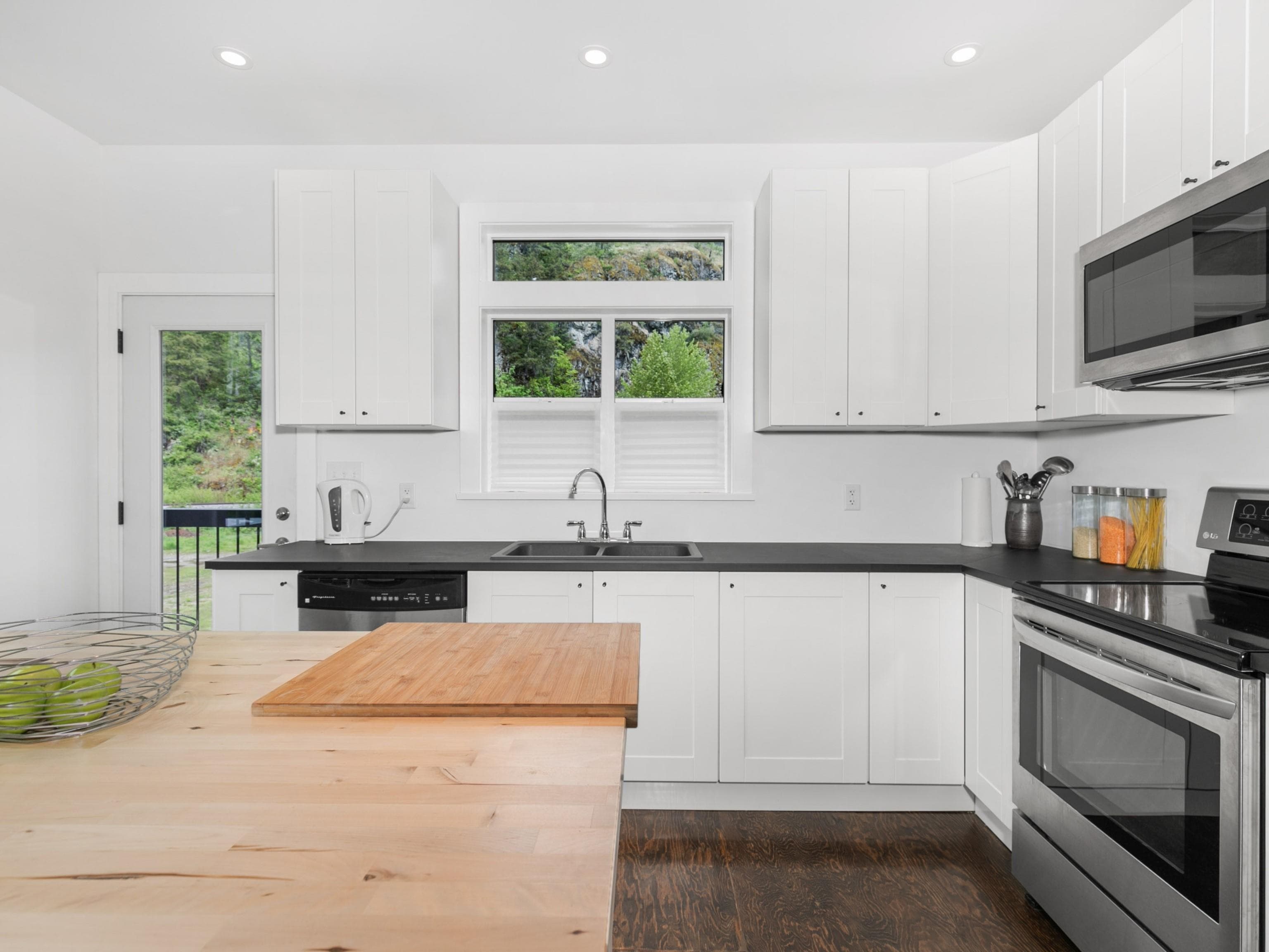 1926 Stonecutter Place, Pemberton, V0N 2L0 — photo 3