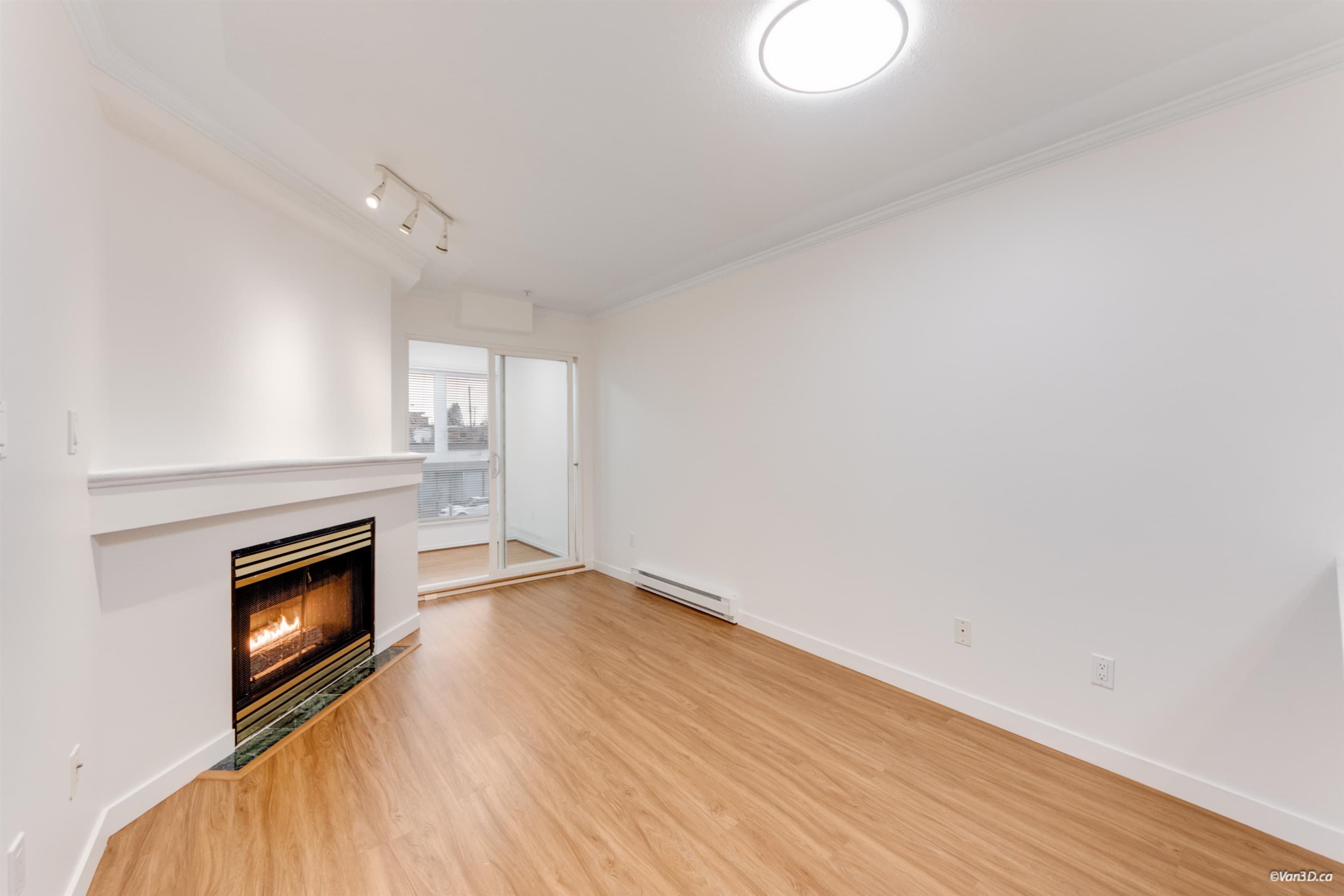 210 - 4989 Duchess Street, Vancouver, V5R 6E5 — photo 5