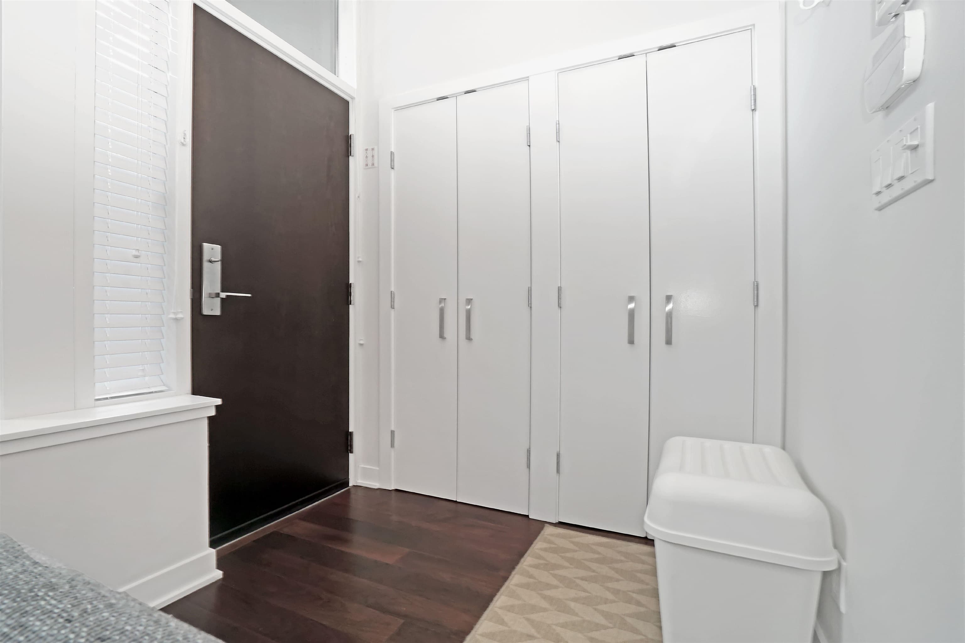 1045 Richards Street, Vancouver, V6B 0C2 — photo 3