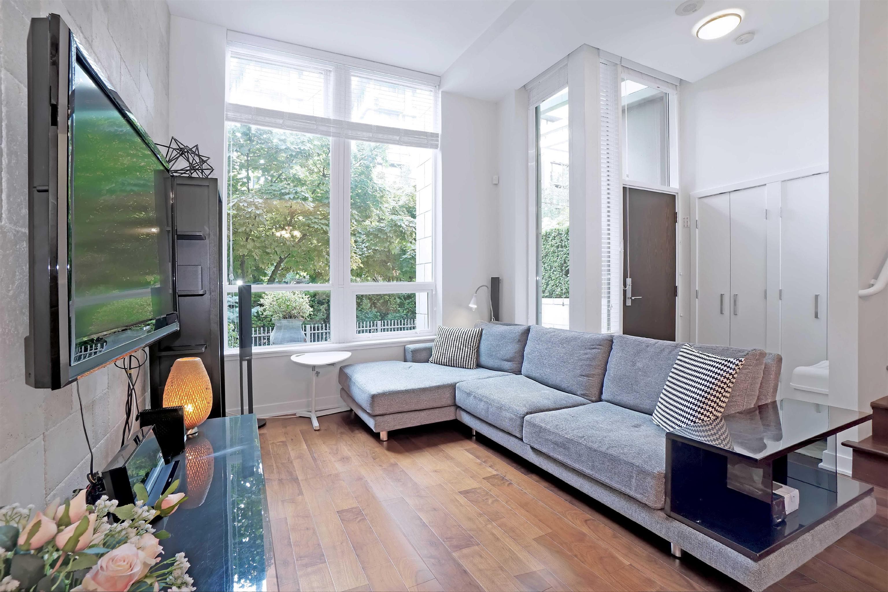 1045 Richards Street, Vancouver, V6B 0C2 — photo 5