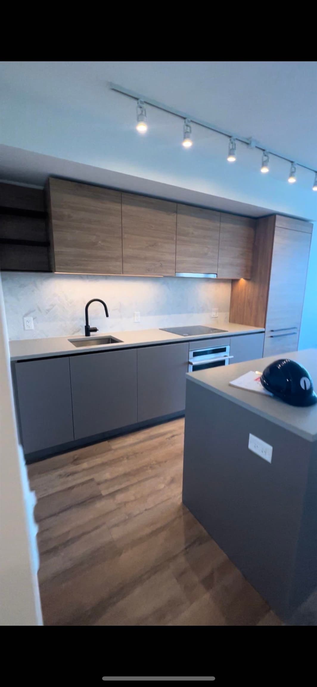 1001 - 10448 University Drive, Surrey, V3T 0S7 — photo 3