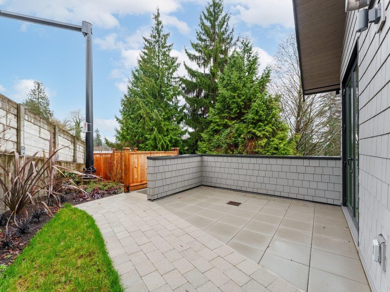 1123 E Keith Road, North Vancouver, V7L 1X4 — photo 5