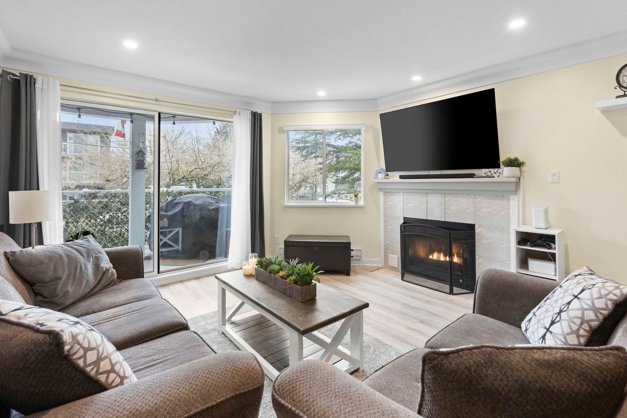 102 - 22222 119 Avenue, Maple Ridge