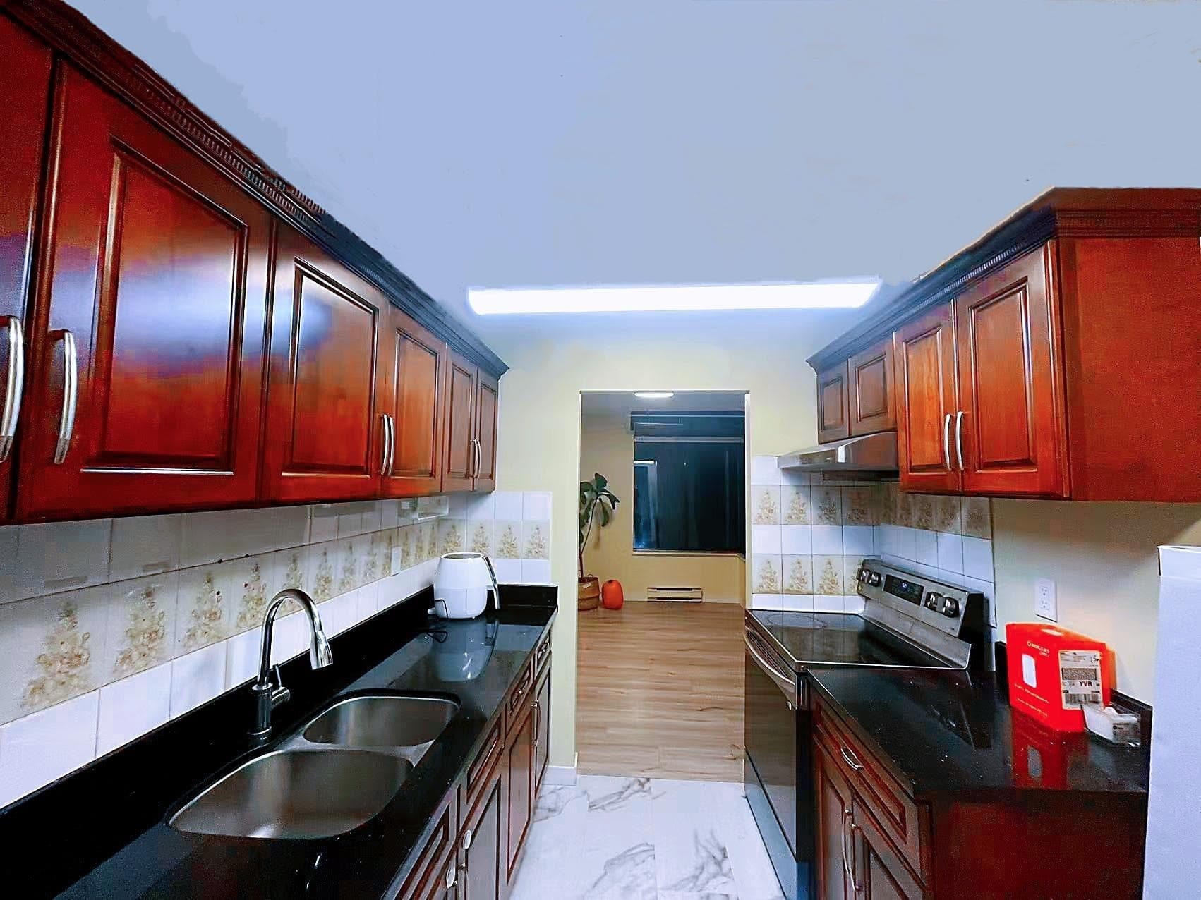 307 - 5800 Cooney Road, Richmond