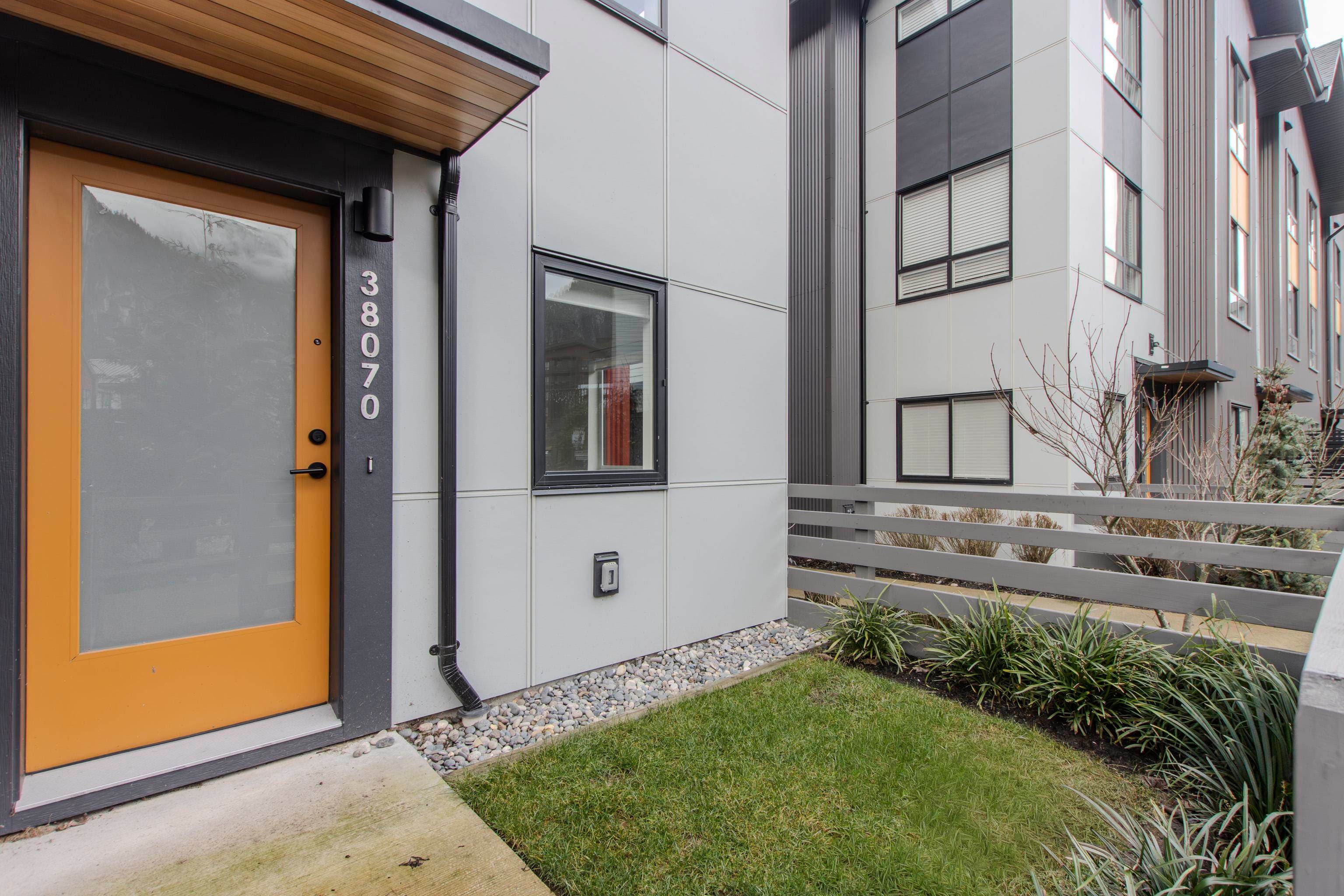 38070 Helm Way, Squamish, V8B 1E6 — photo 3