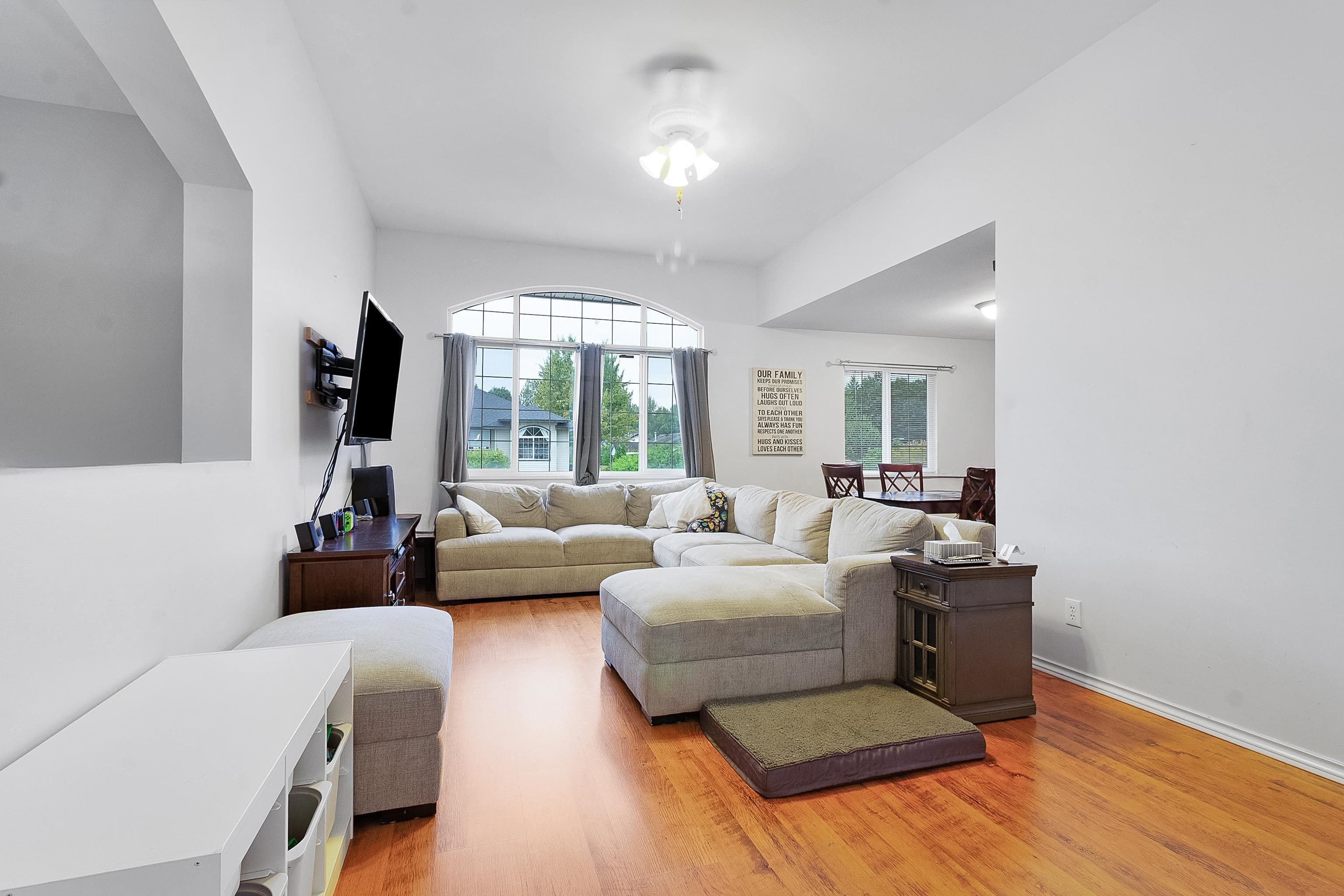 35055 Kootenay Drive, Abbotsford, V2S 8C9 — photo 3