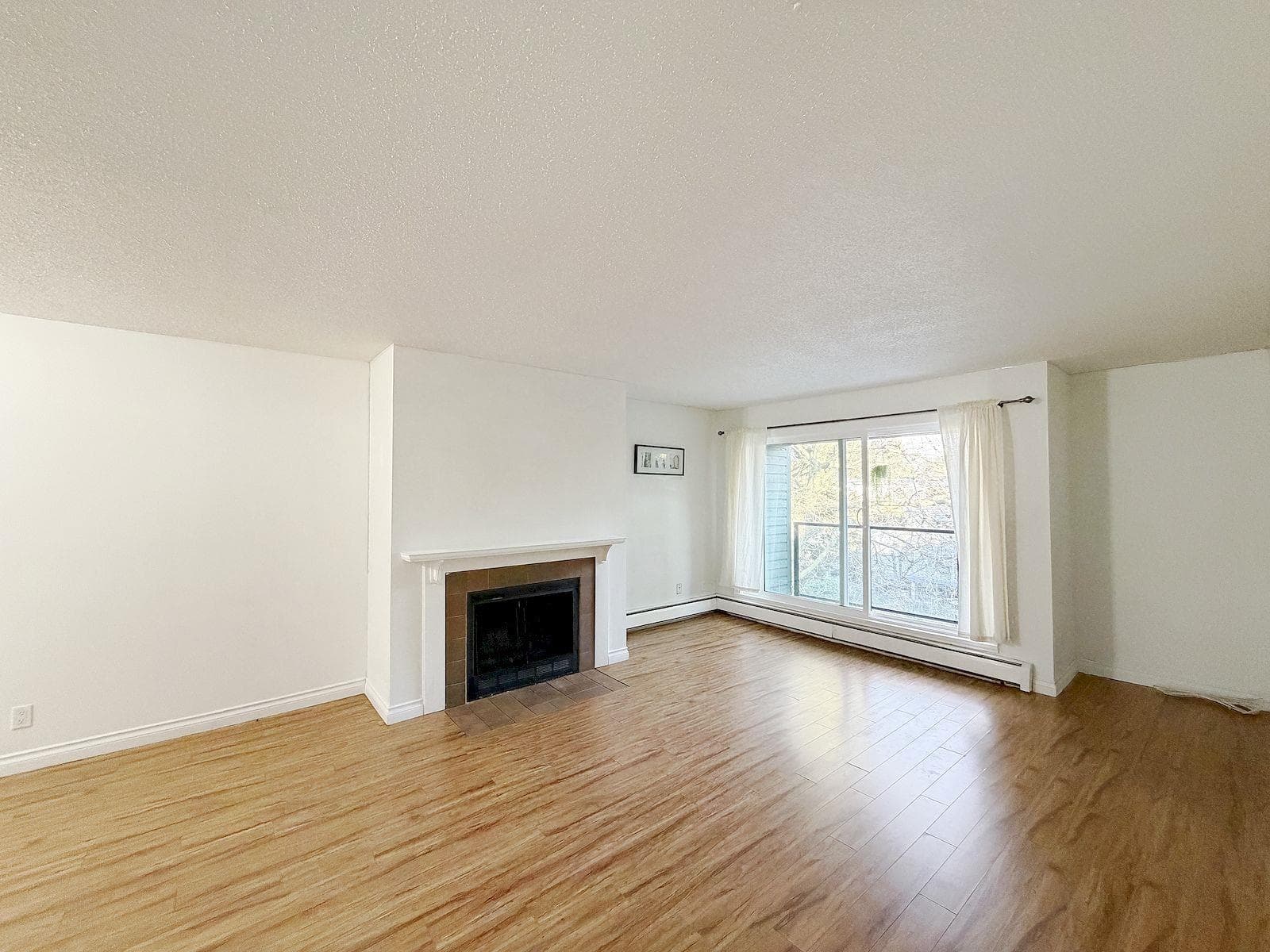 302 - 8591 Westminster Highway, Richmond, V6X 3E2 — photo 2