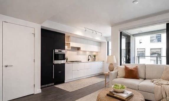 512 - 210 E 5th Avenue, Vancouver, V5T 0K1 — photo 2