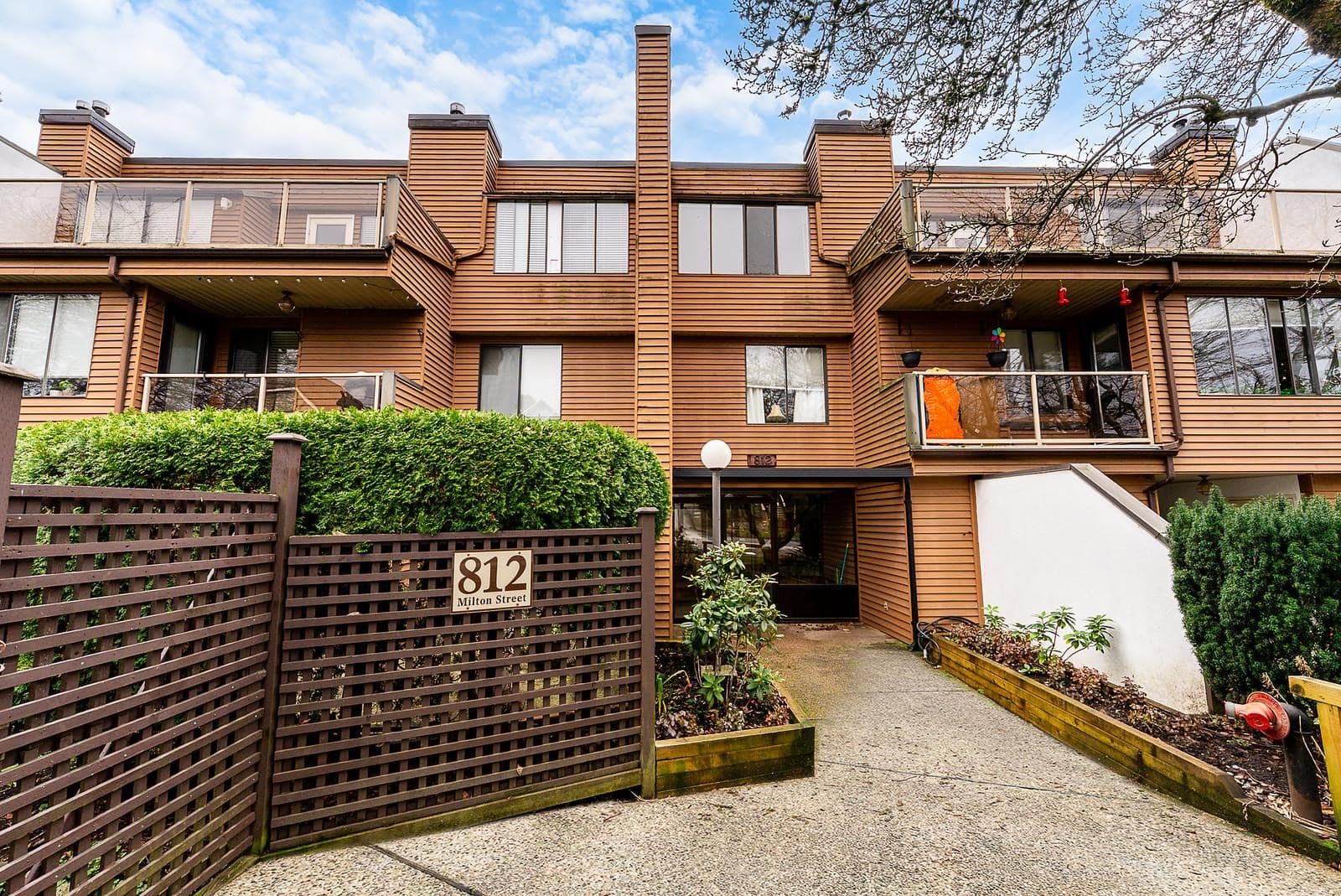 305 - 812 Milton Street, New Westminster