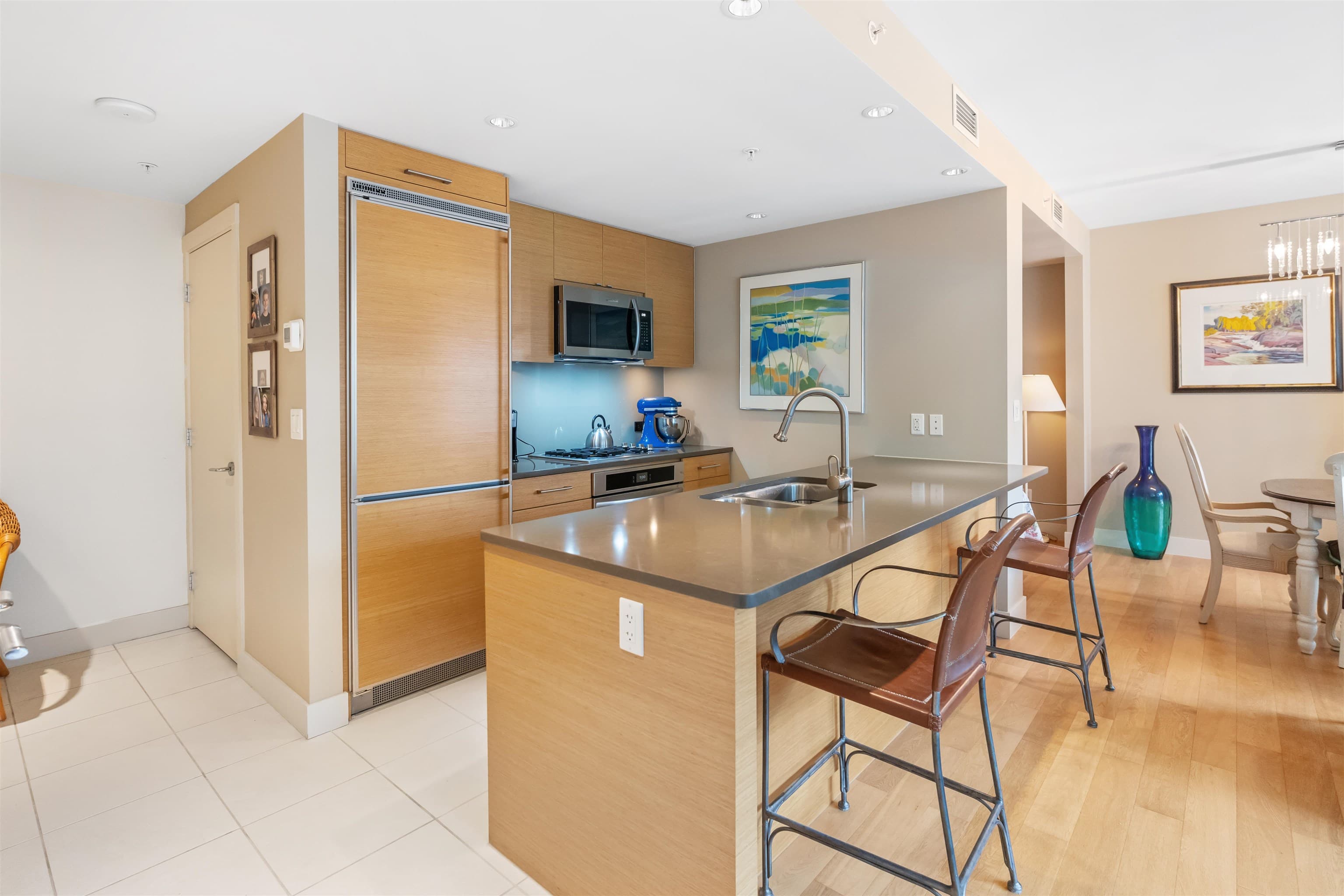 1473 Johnston Road, White Rock, V4B 3Z4 — photo 2