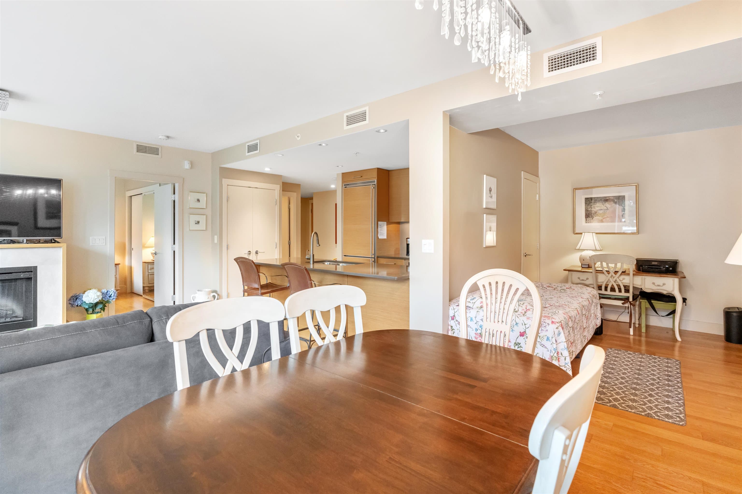 1473 Johnston Road, White Rock, V4B 3Z4 — photo 4