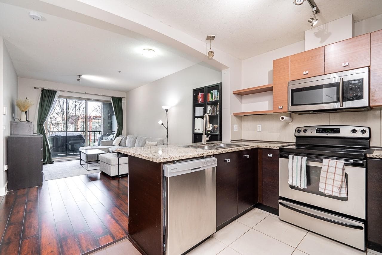 233 - 6628 120 Street, Surrey, V3W 1T7 — photo 5